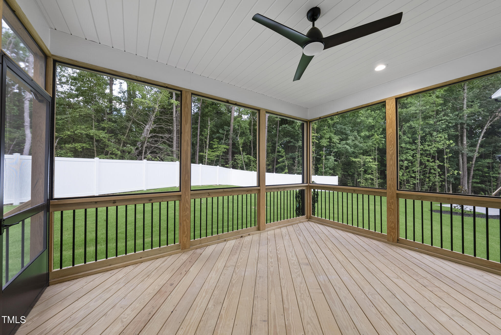 2625 Silver Gate Court