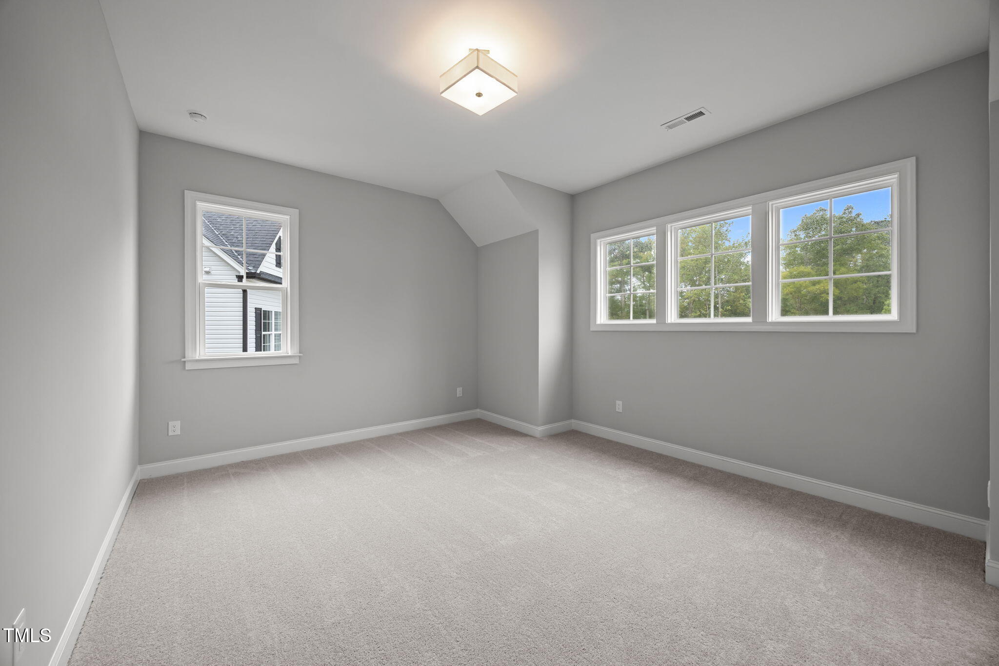 2625 Silver Gate Court