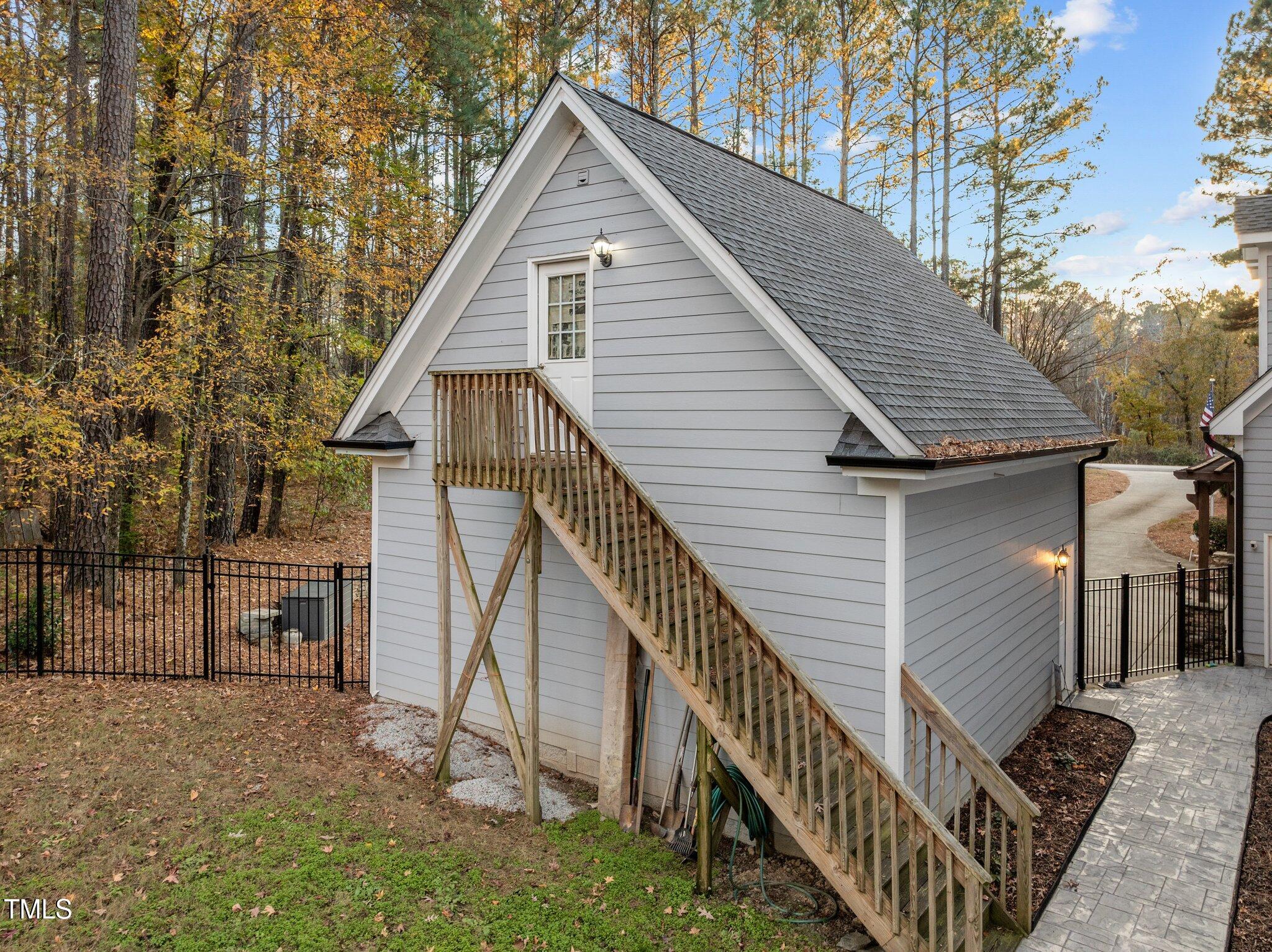 7210 Roberts Road