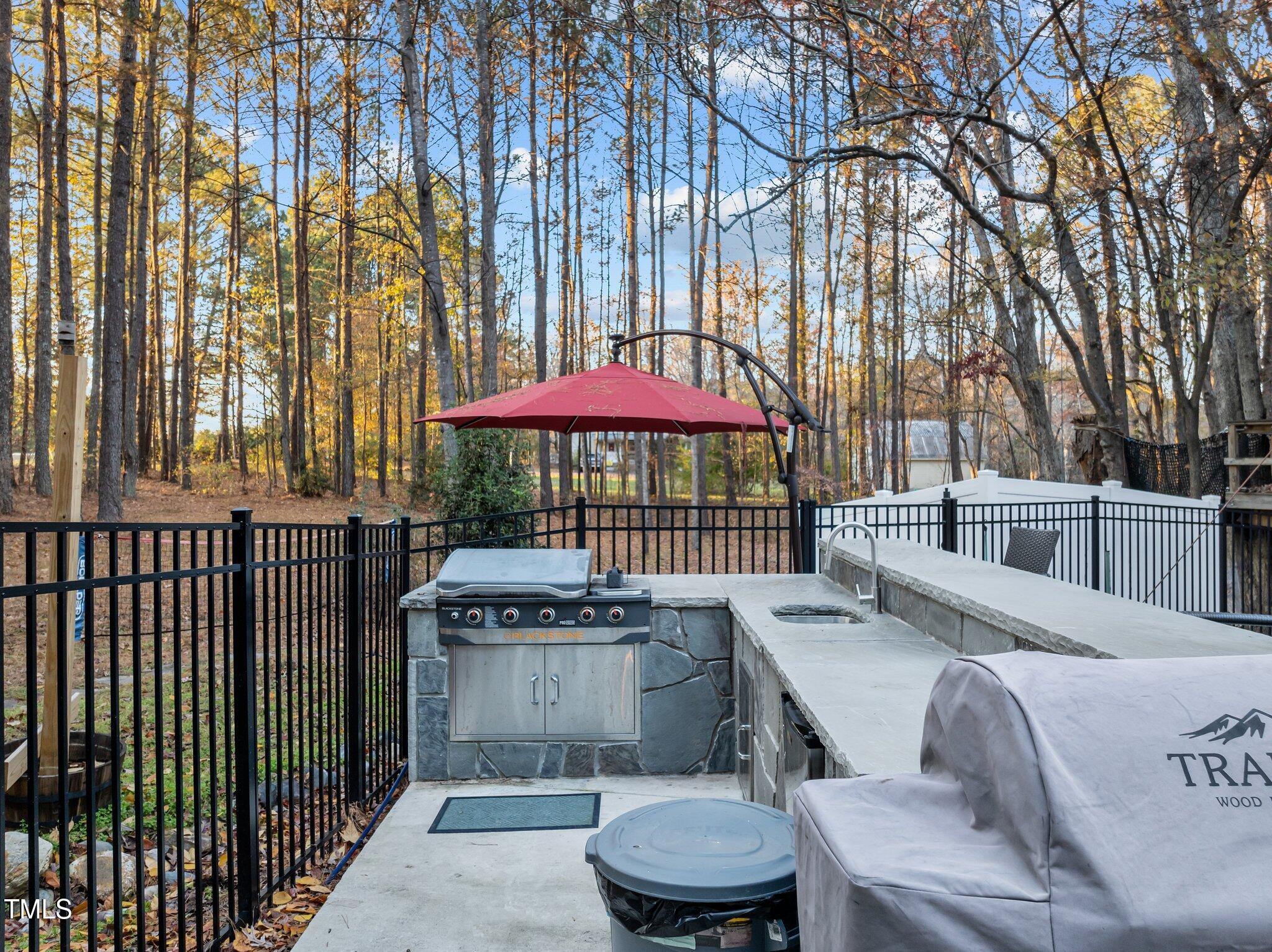 7210 Roberts Road