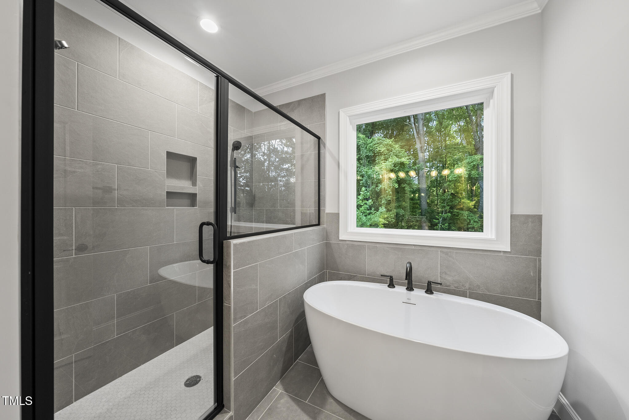 2624 Silver Gate Court