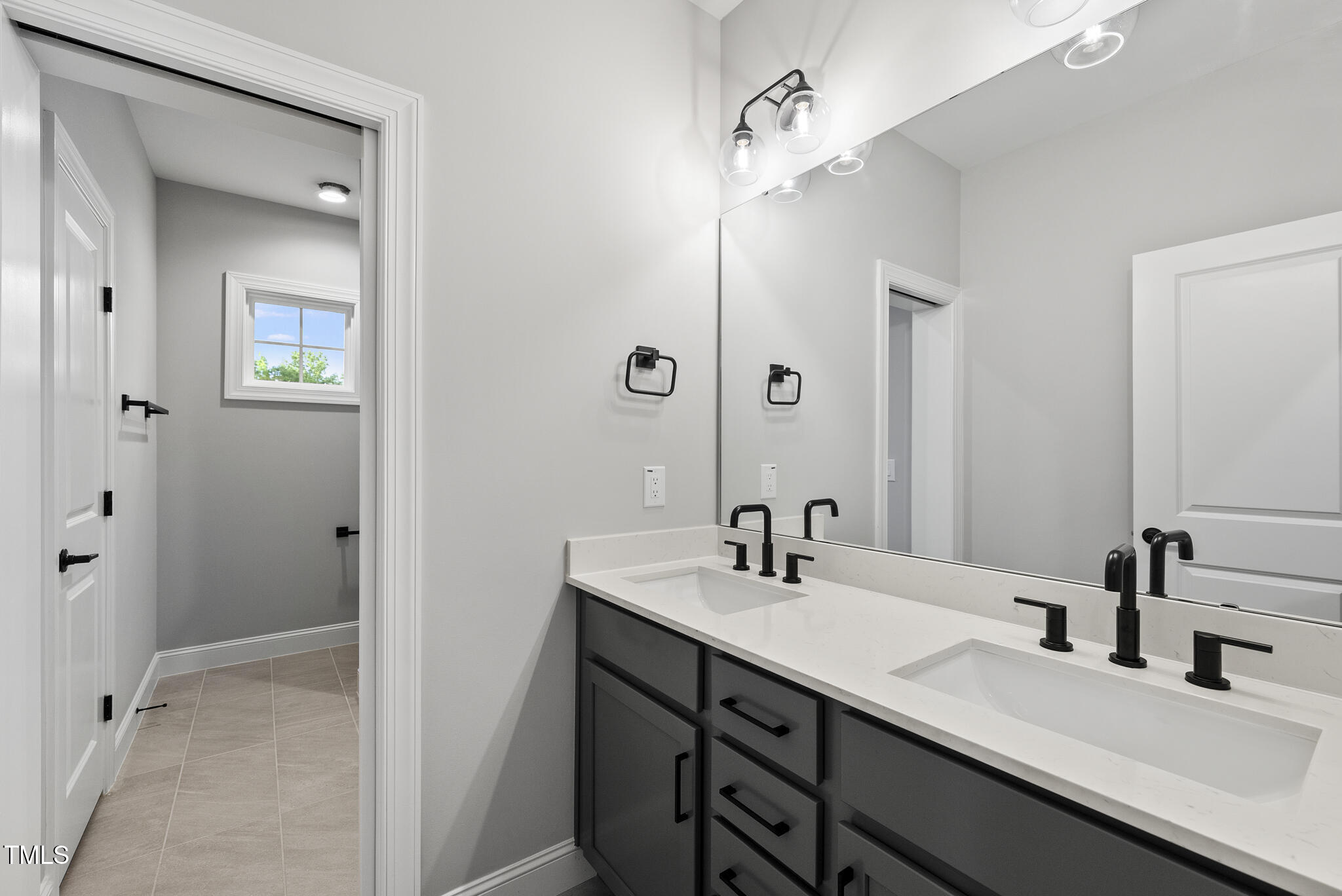 2624 Silver Gate Court