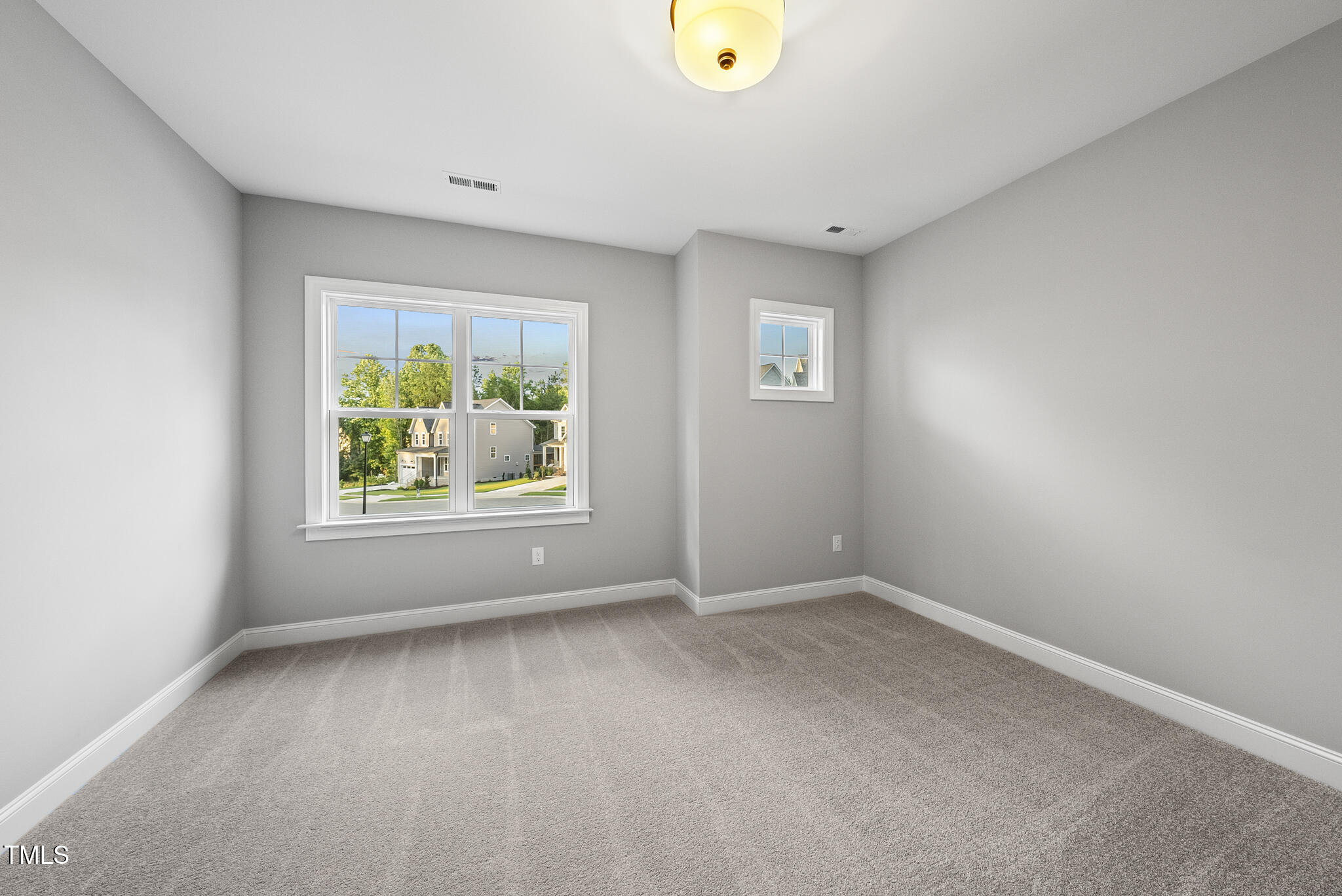 2624 Silver Gate Court