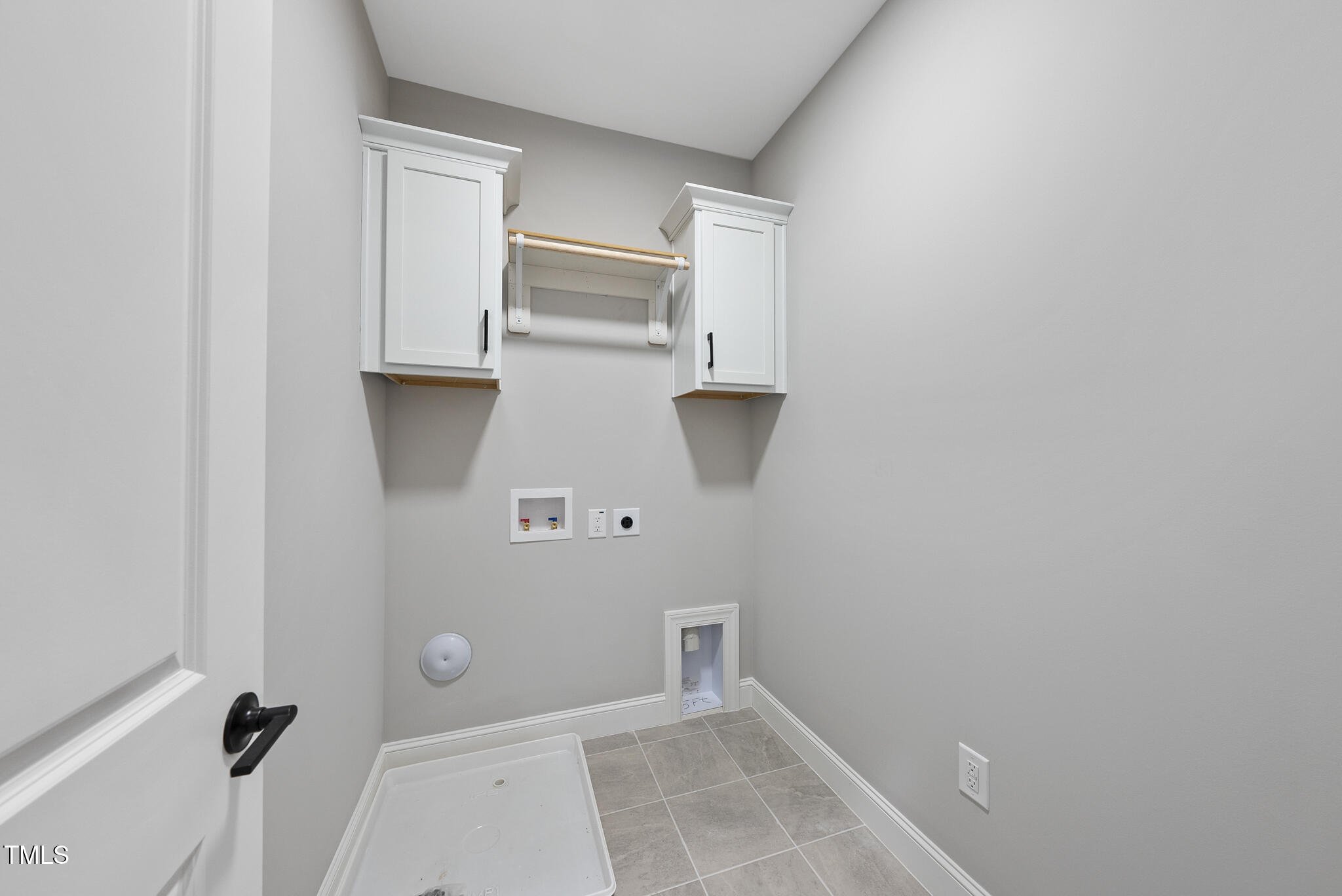 2624 Silver Gate Court