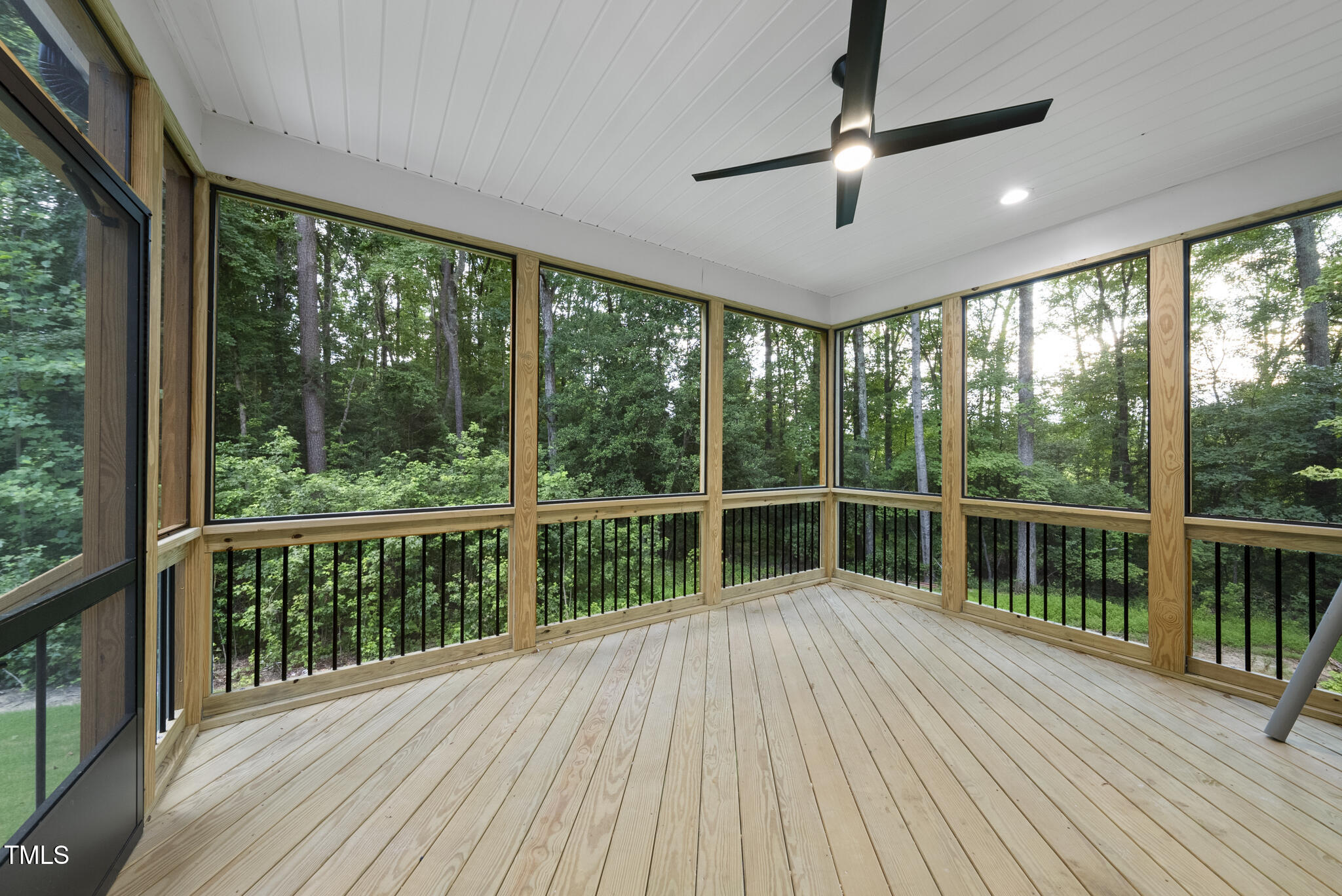 2624 Silver Gate Court