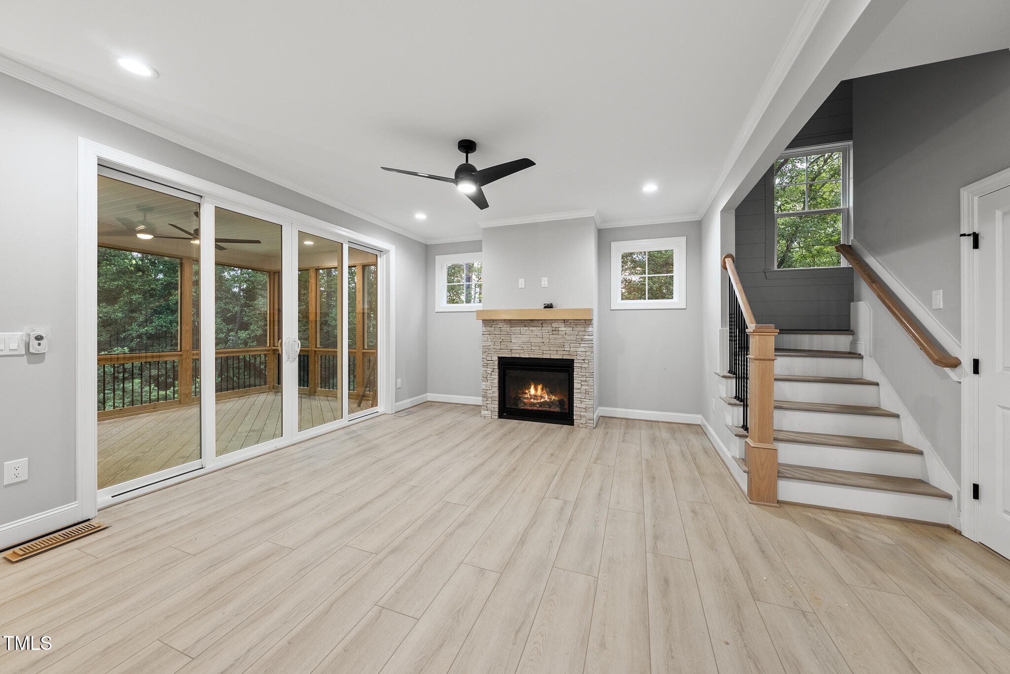2624 Silver Gate Court