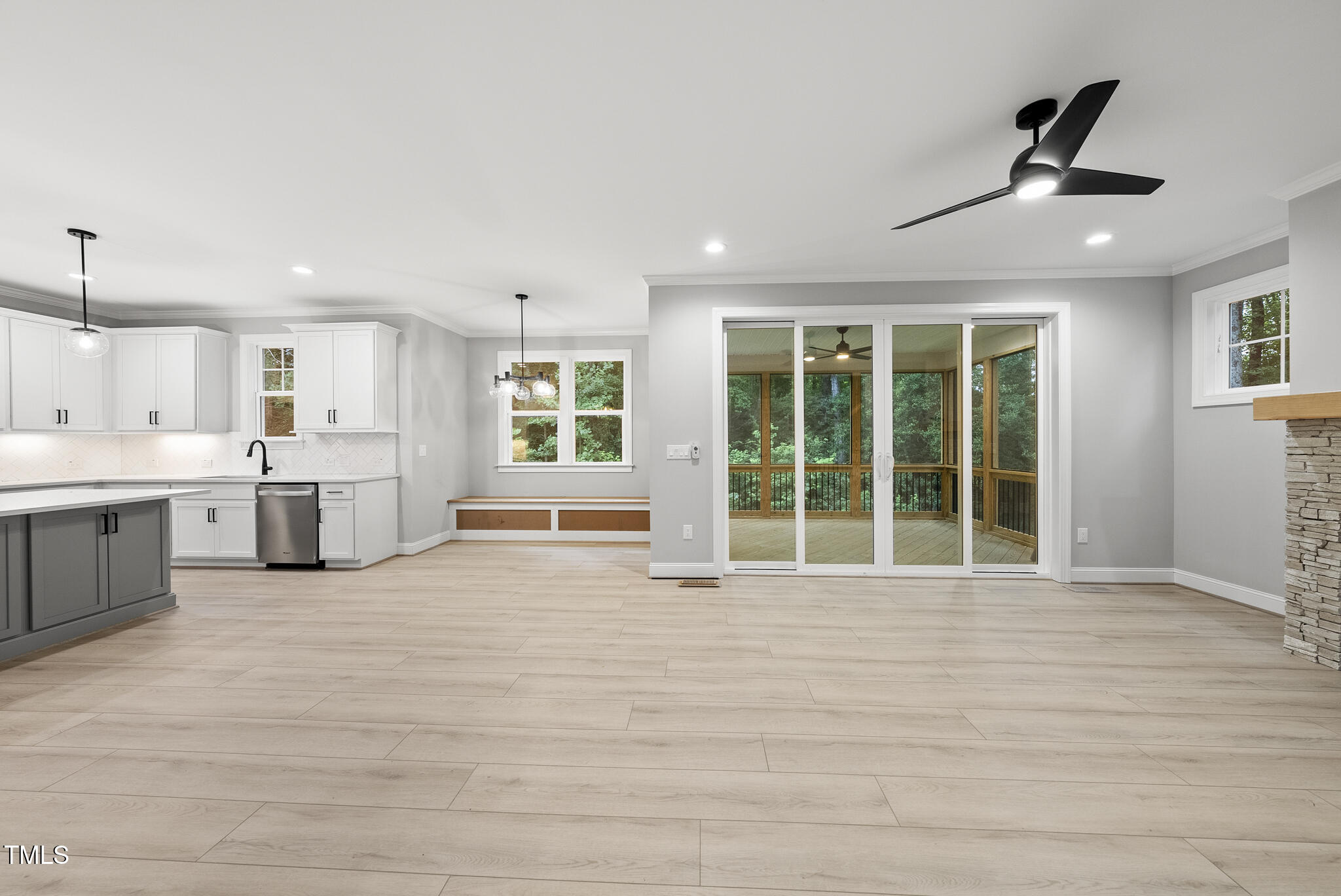2624 Silver Gate Court