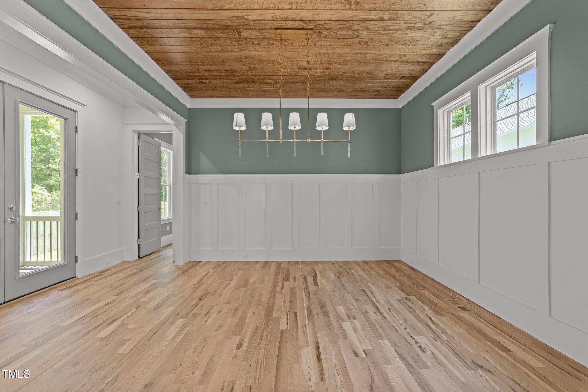 1721 Burnette Garden Path