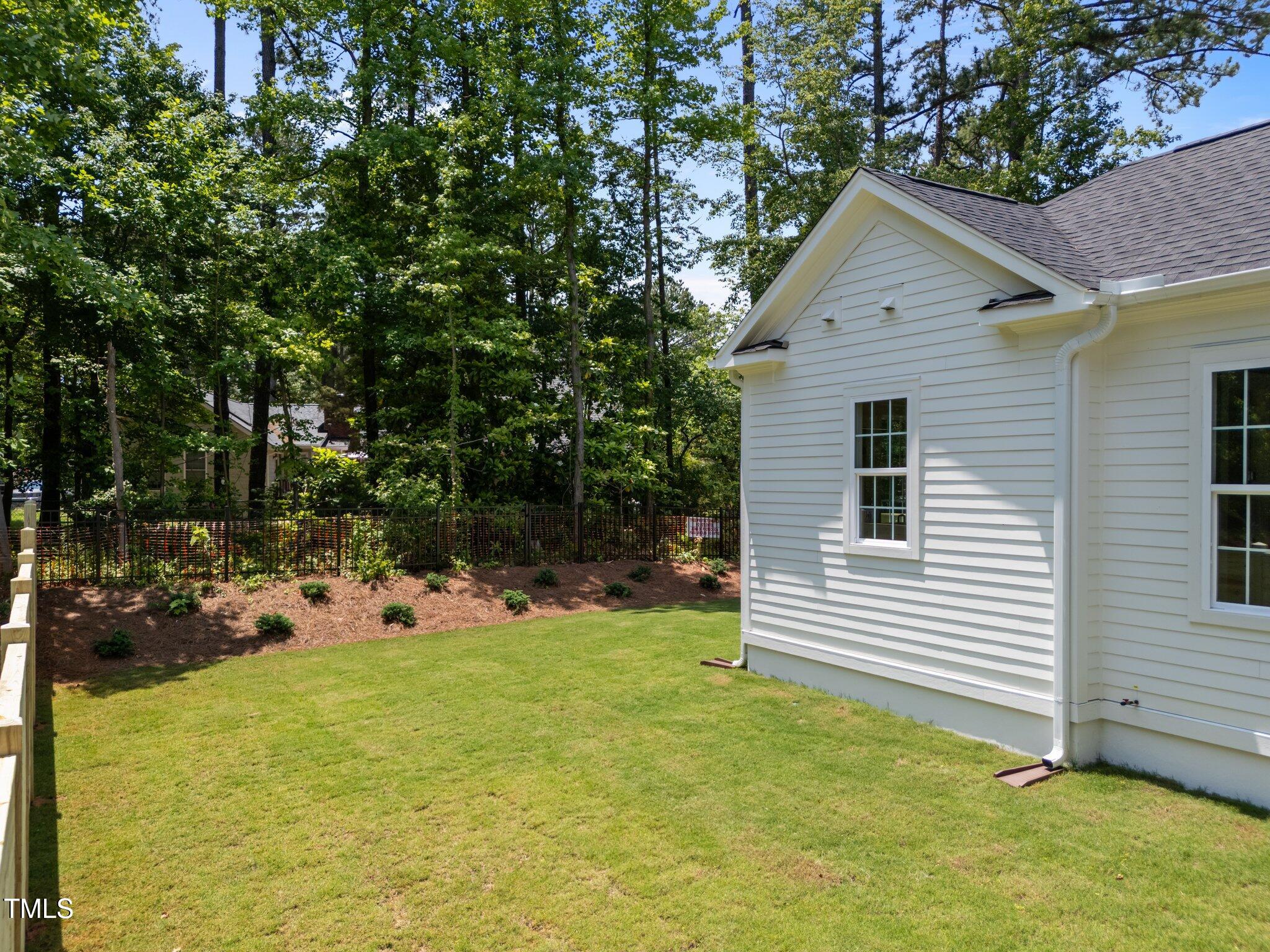 1721 Burnette Garden Path