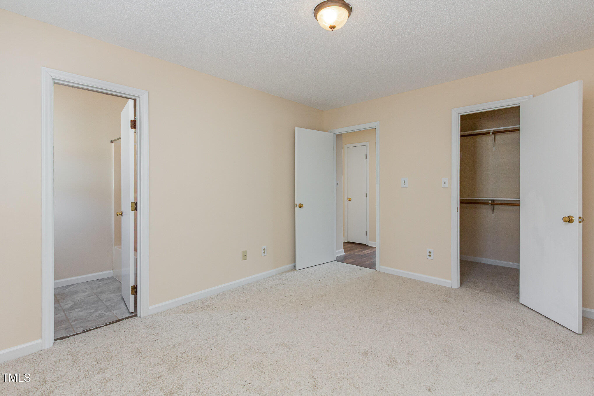 3332 Castlegate Drive