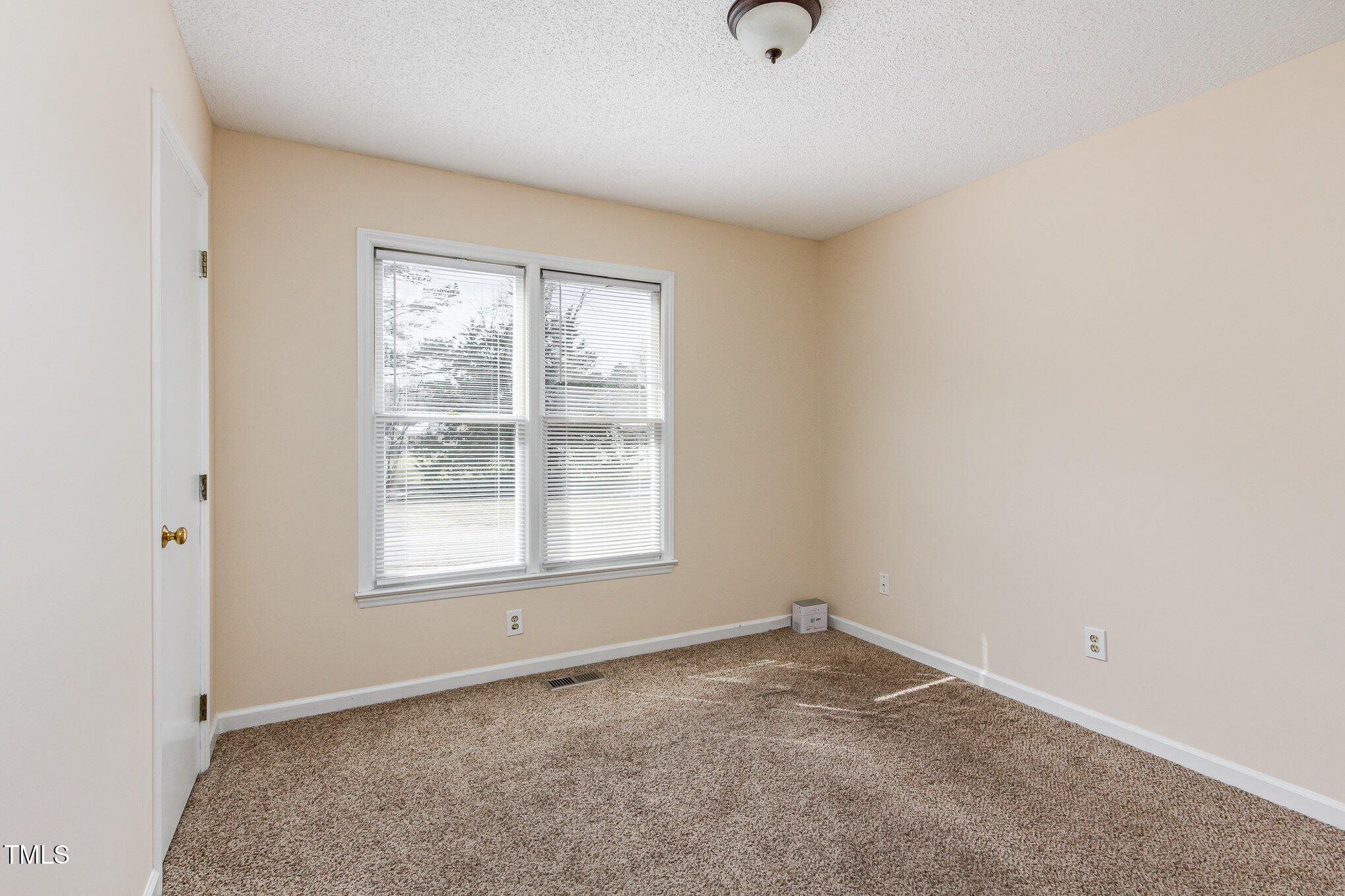 3332 Castlegate Drive