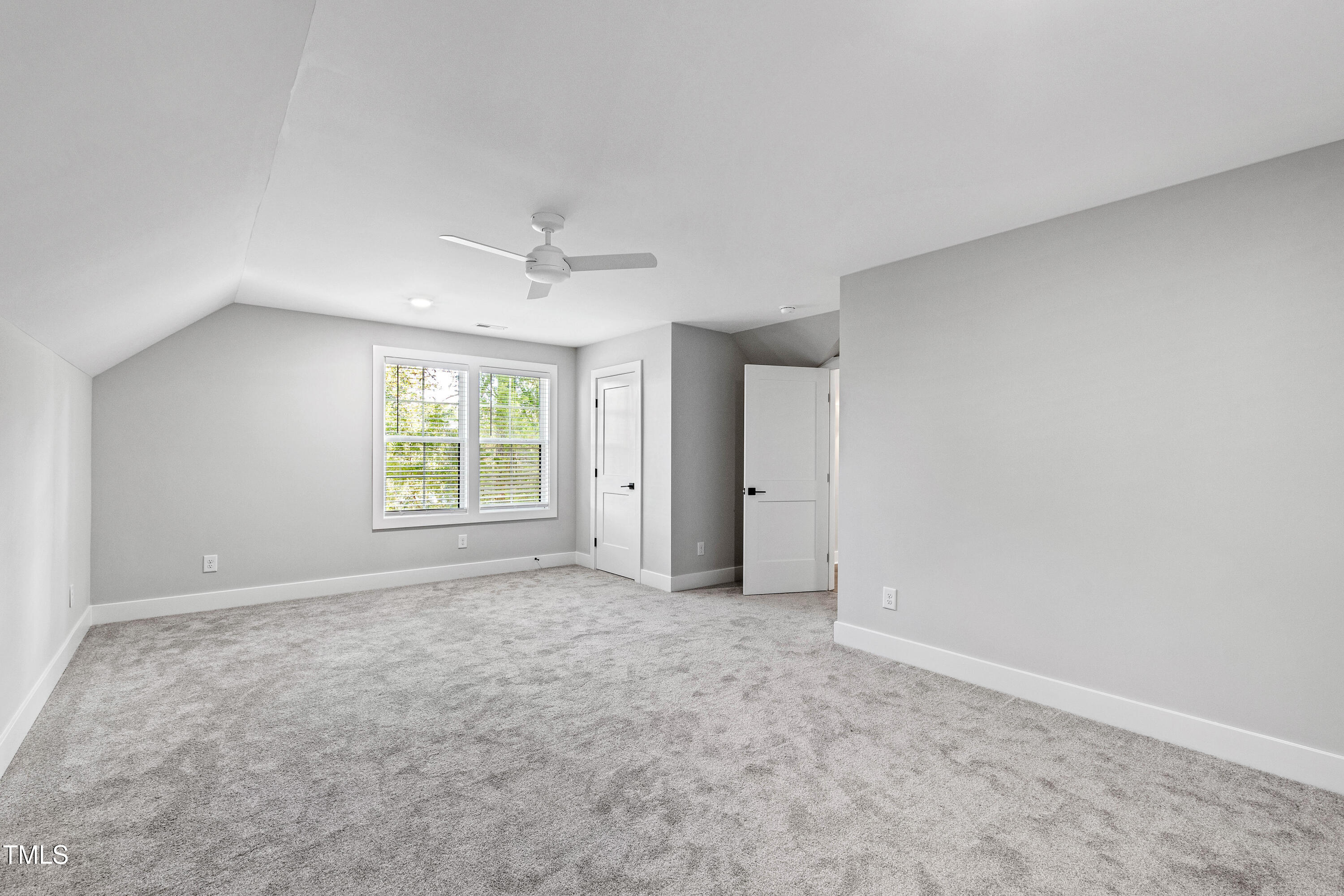 1128/1130 Cedarhurst Drive