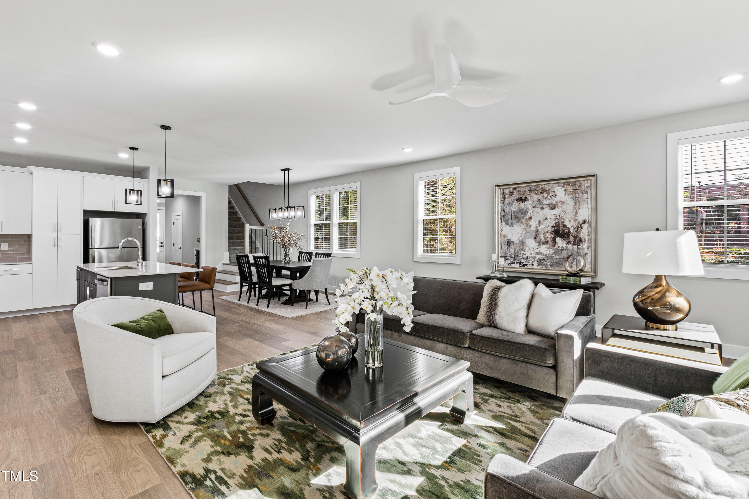 1128/1130 Cedarhurst Drive