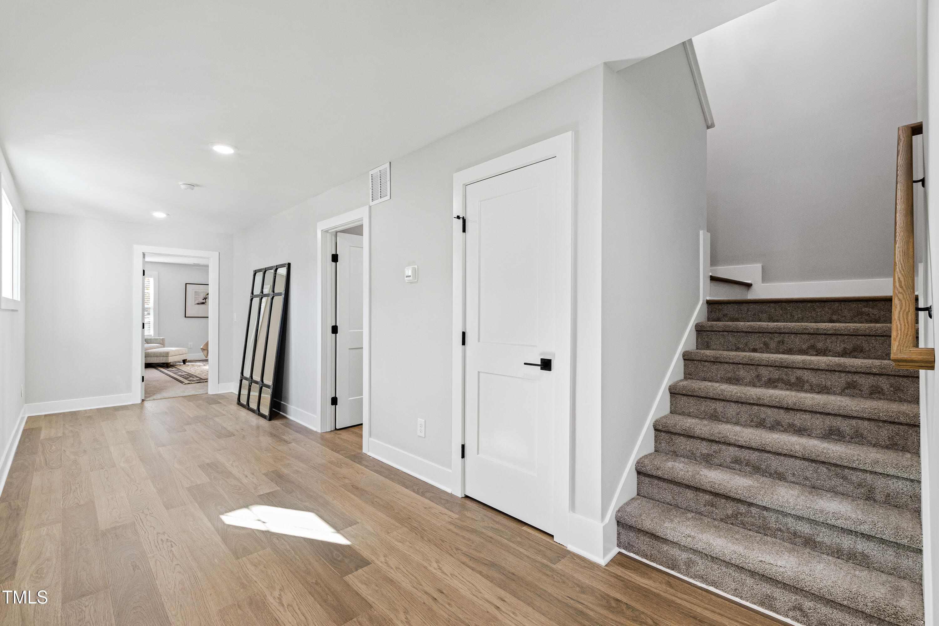 1128/1130 Cedarhurst Drive