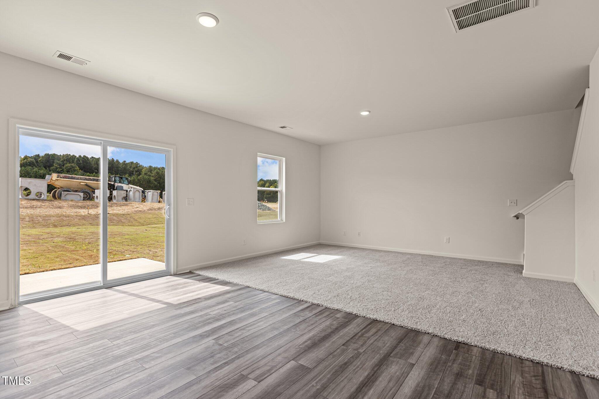 31 Rolling Banks Drive