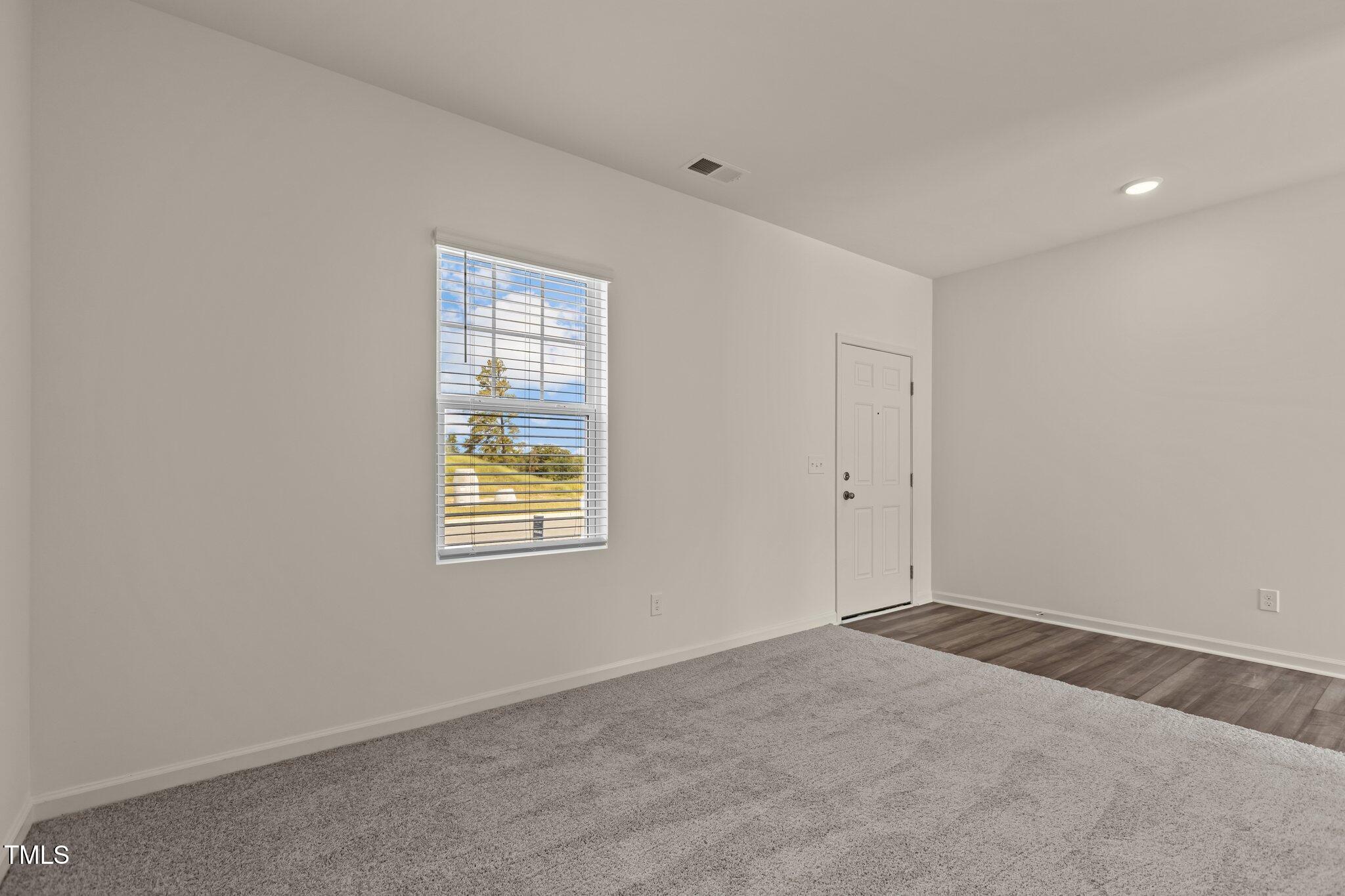 31 Rolling Banks Drive