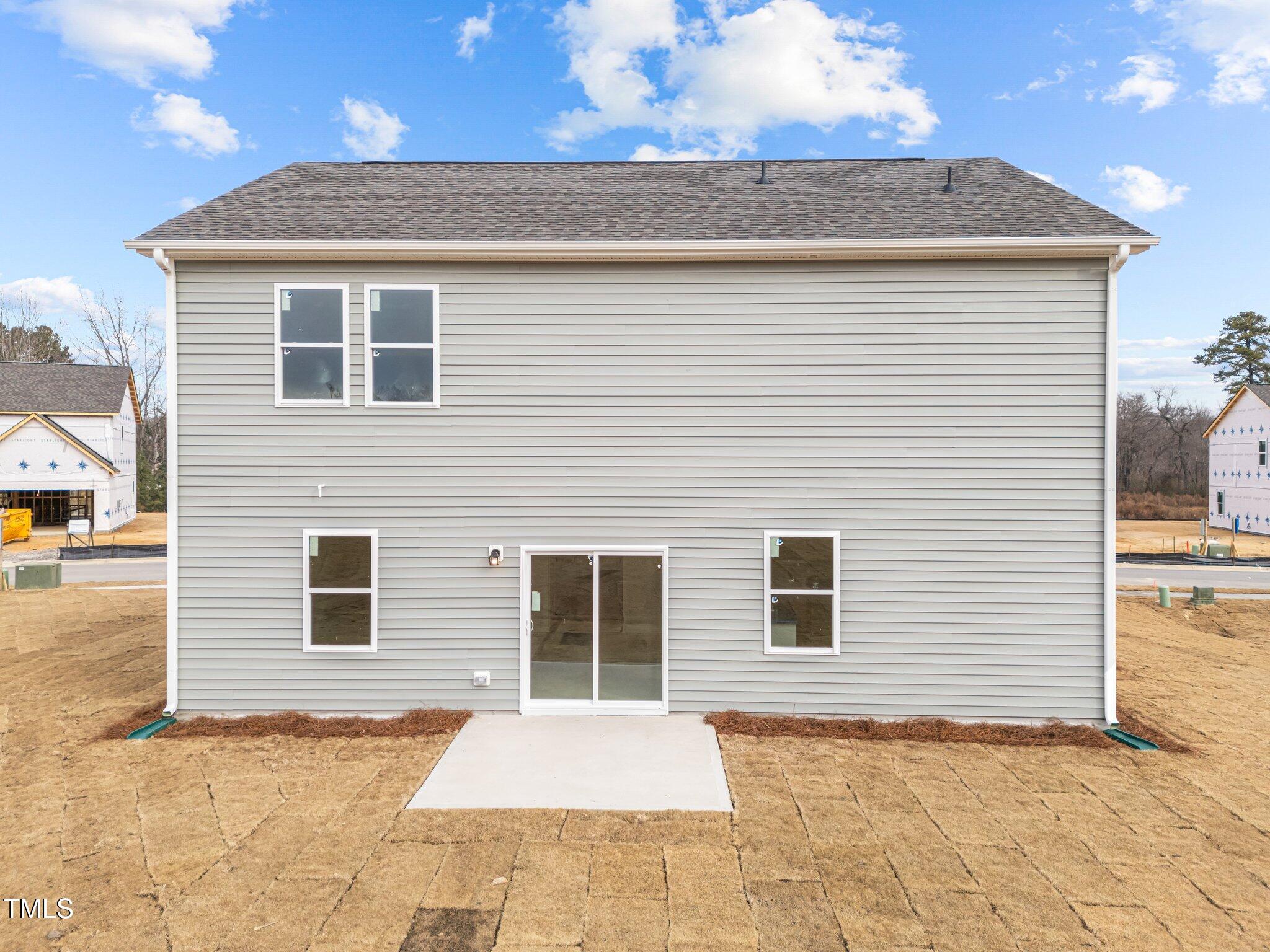 31 Rolling Banks Drive