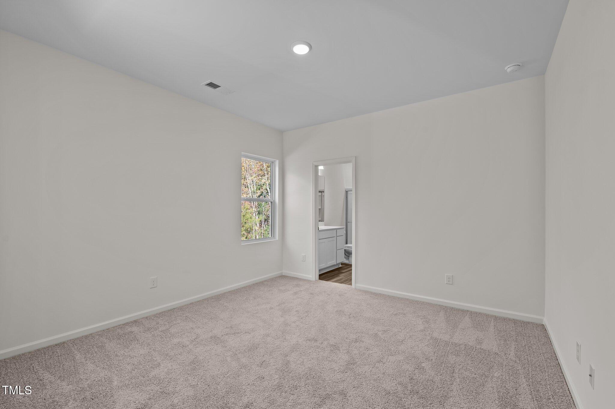 27 Rolling Banks Drive