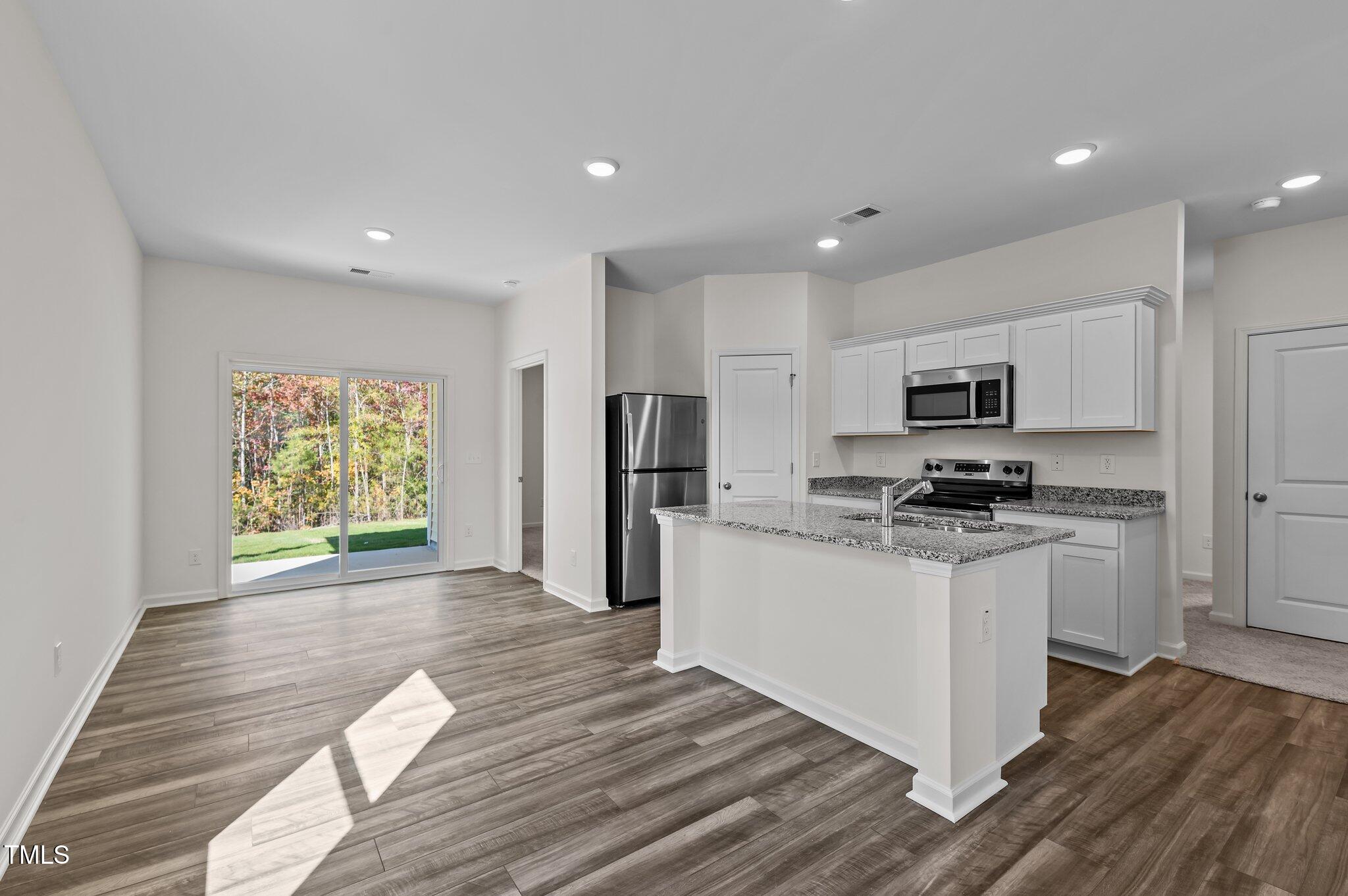 27 Rolling Banks Drive