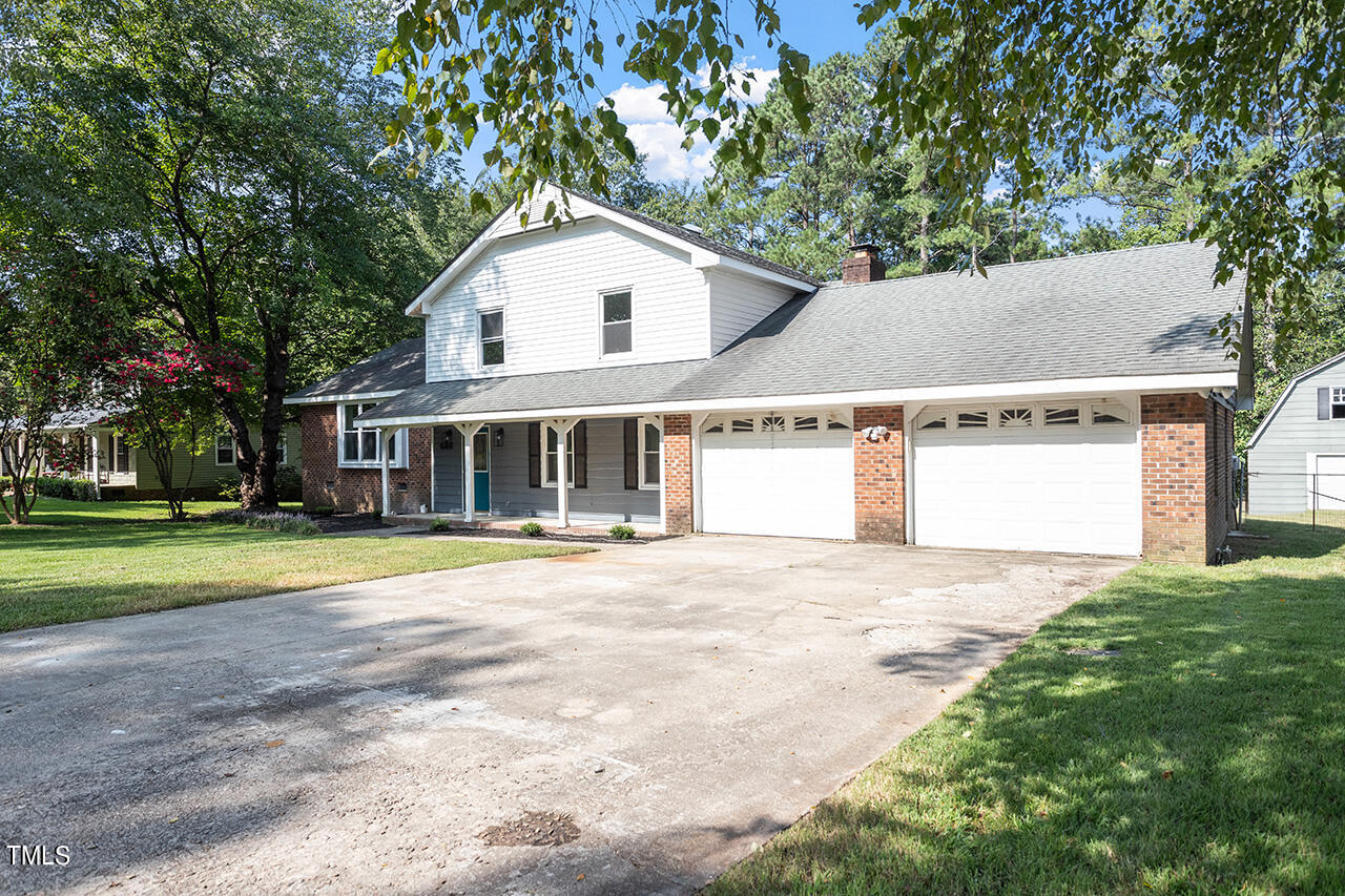 625 Green Willow Circle