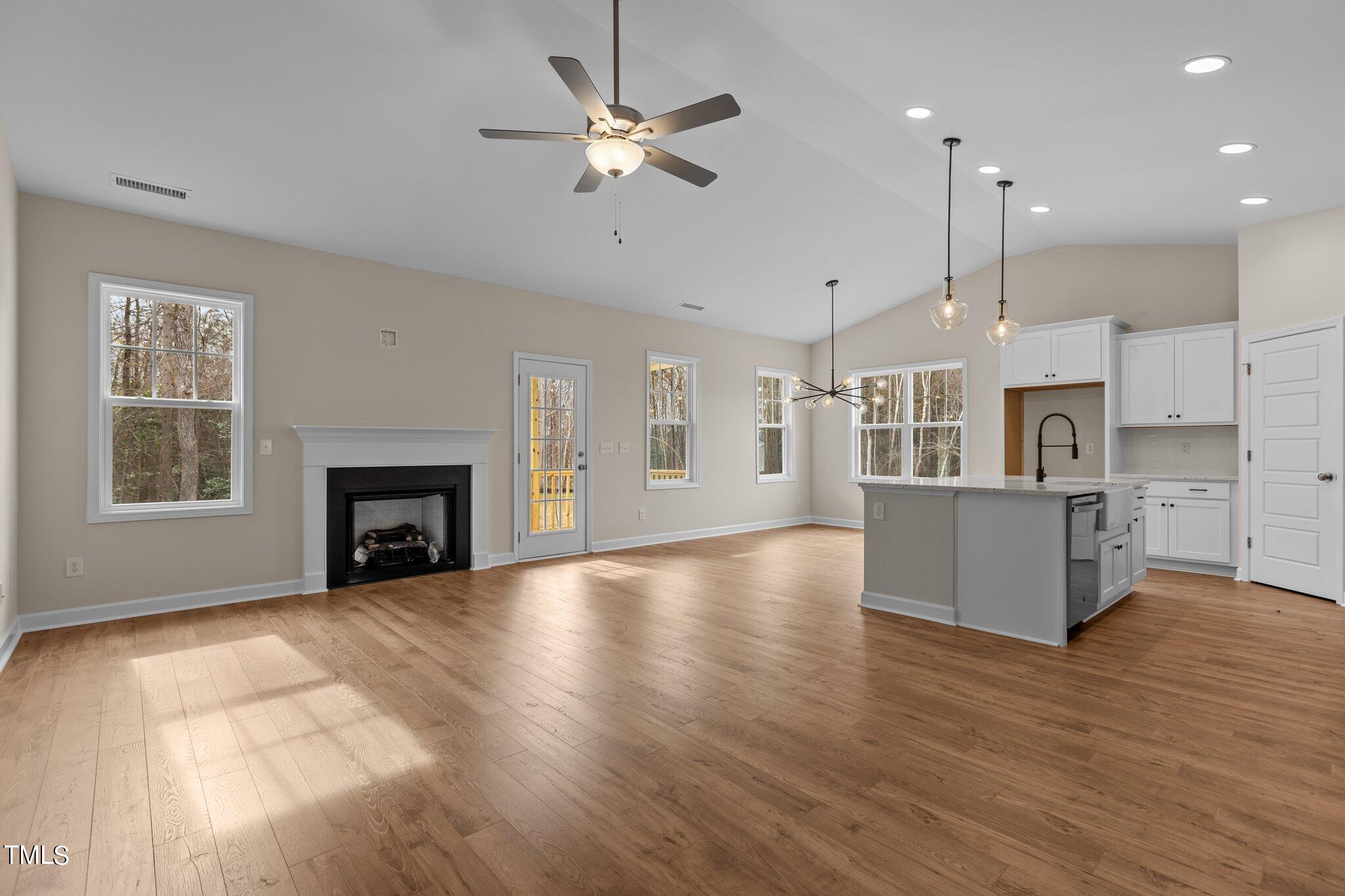 181 Andrews Landing Drive # 18