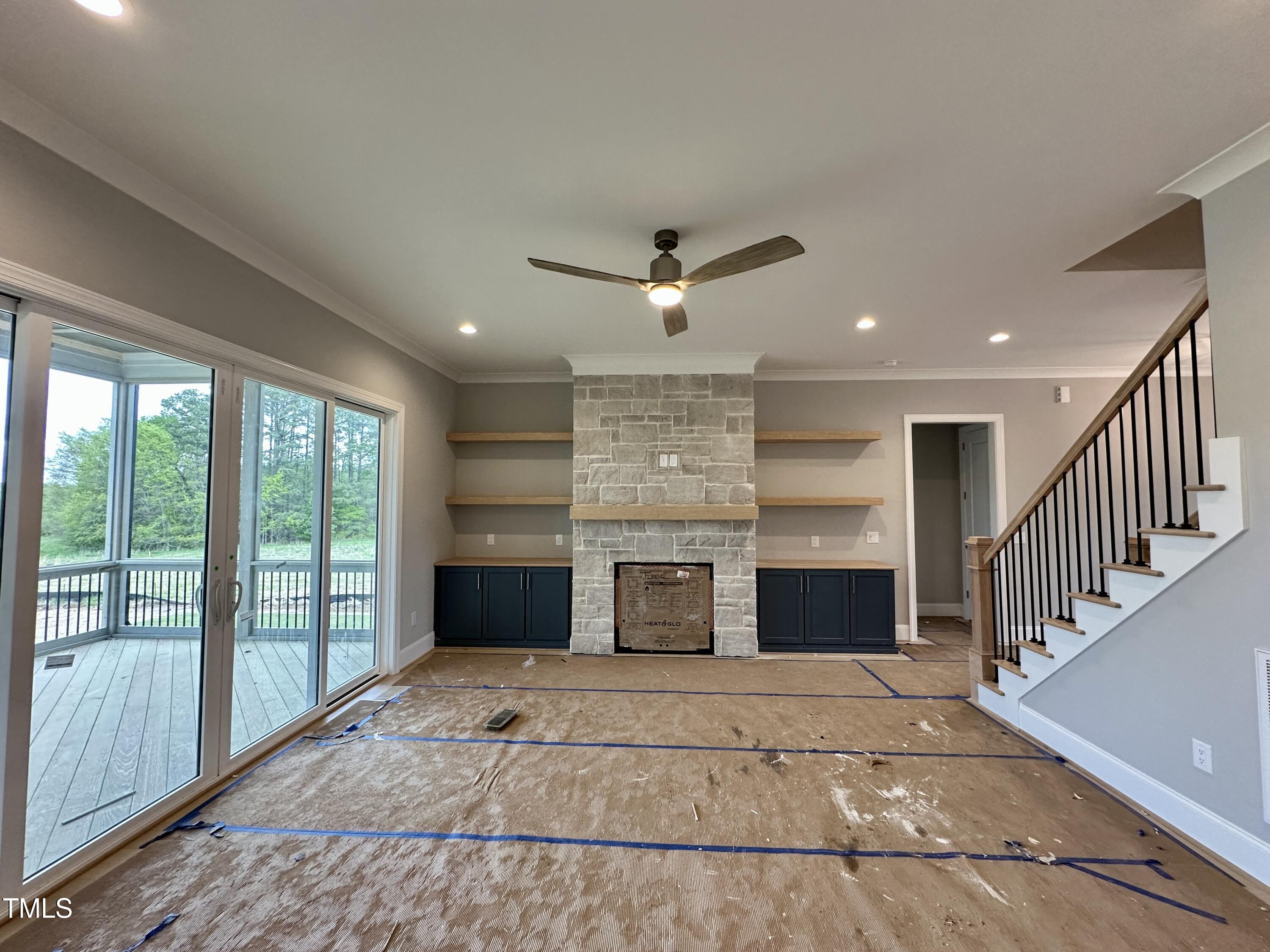 90 Firefly Lane