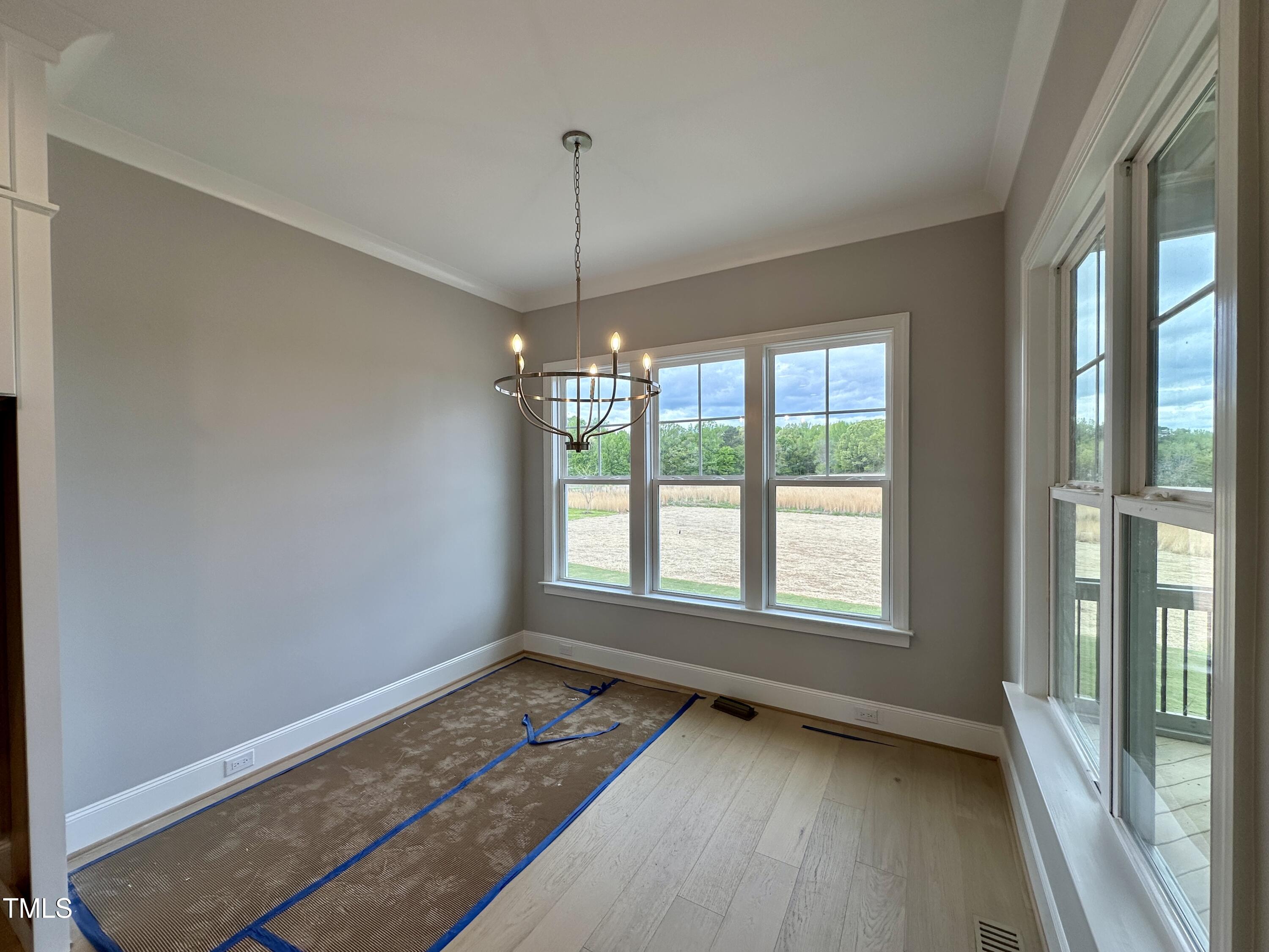 90 Firefly Lane