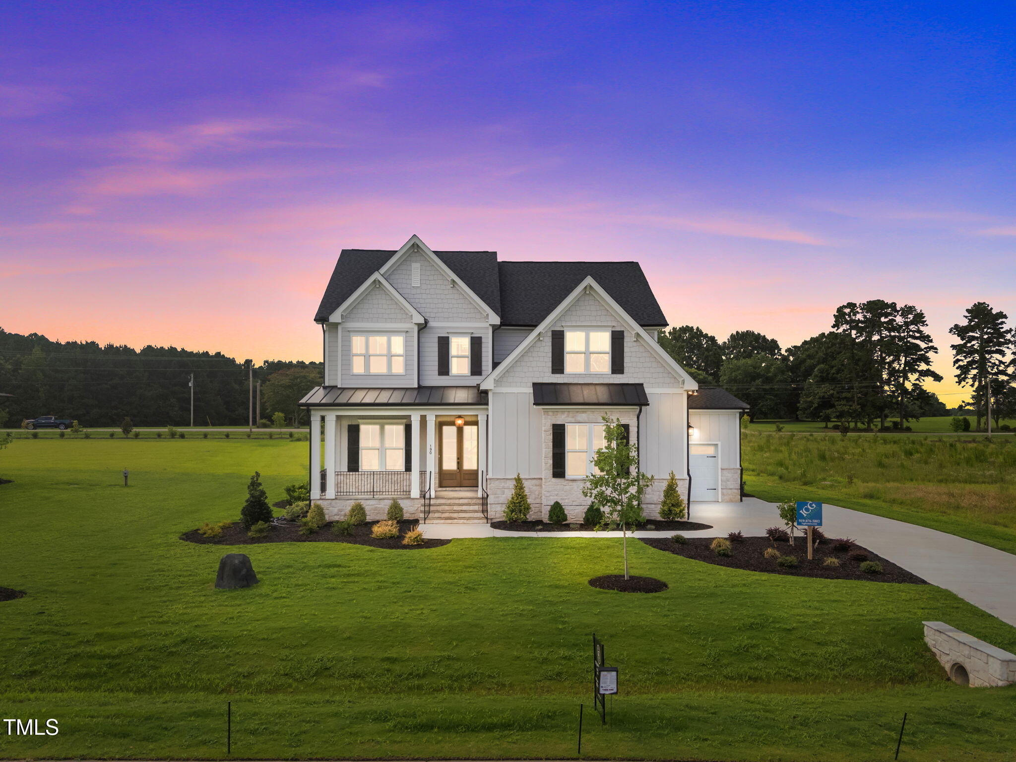 190 Broadleaf Lane