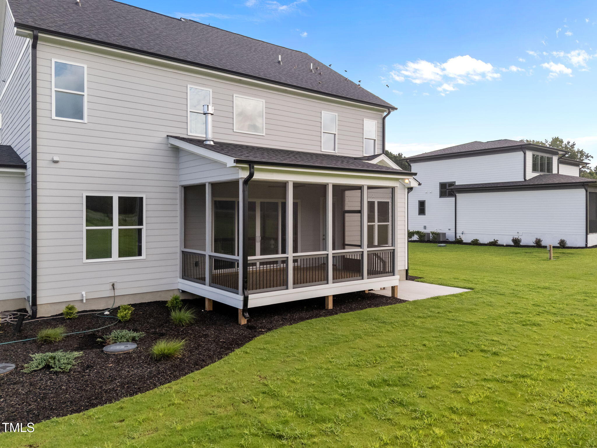190 Broadleaf Lane