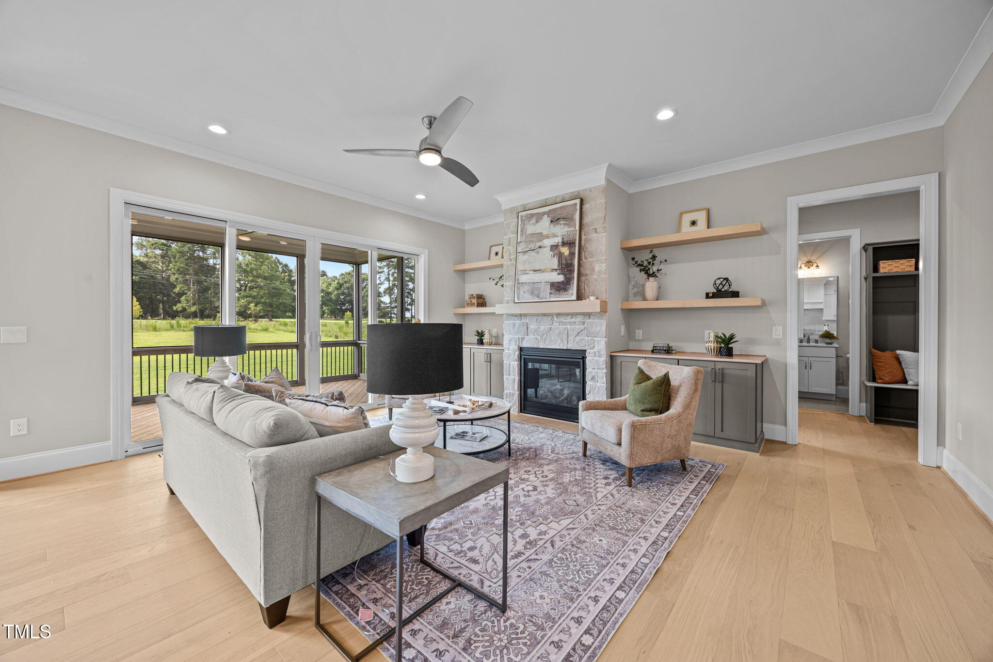190 Broadleaf Lane