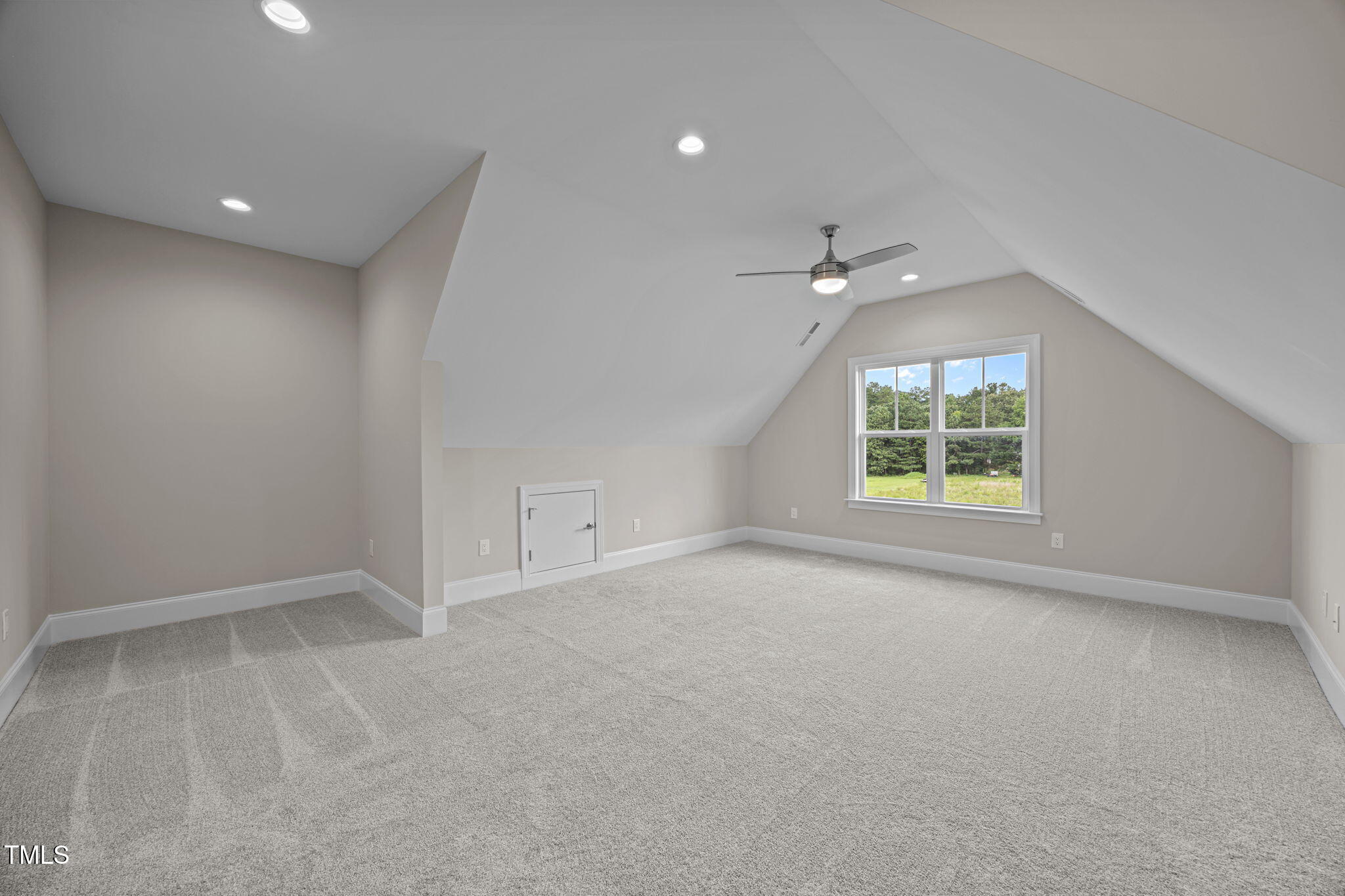 190 Broadleaf Lane