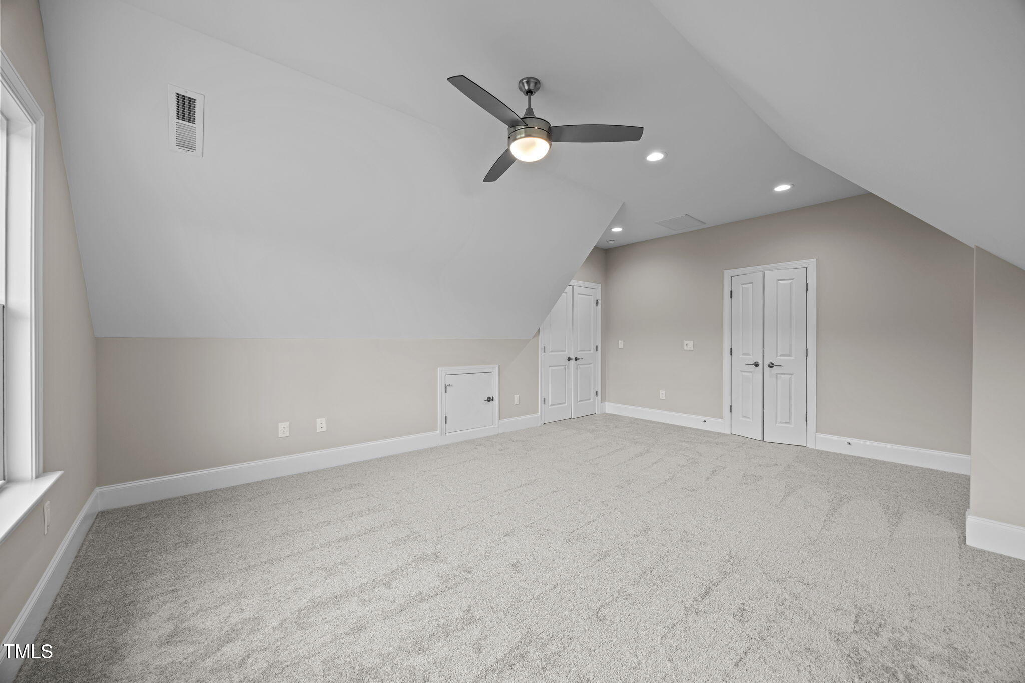 190 Broadleaf Lane