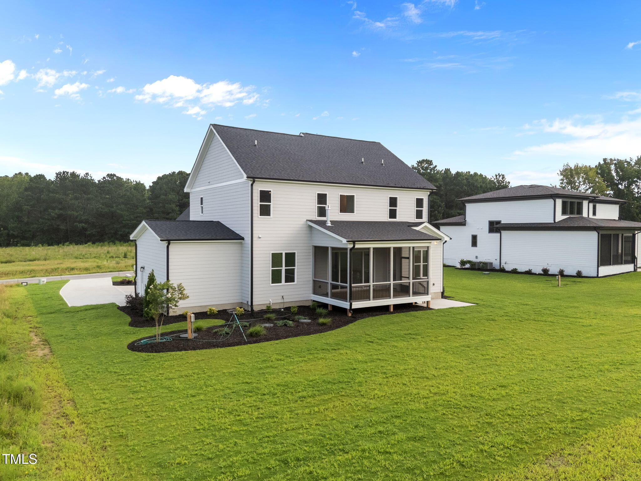 190 Broadleaf Lane