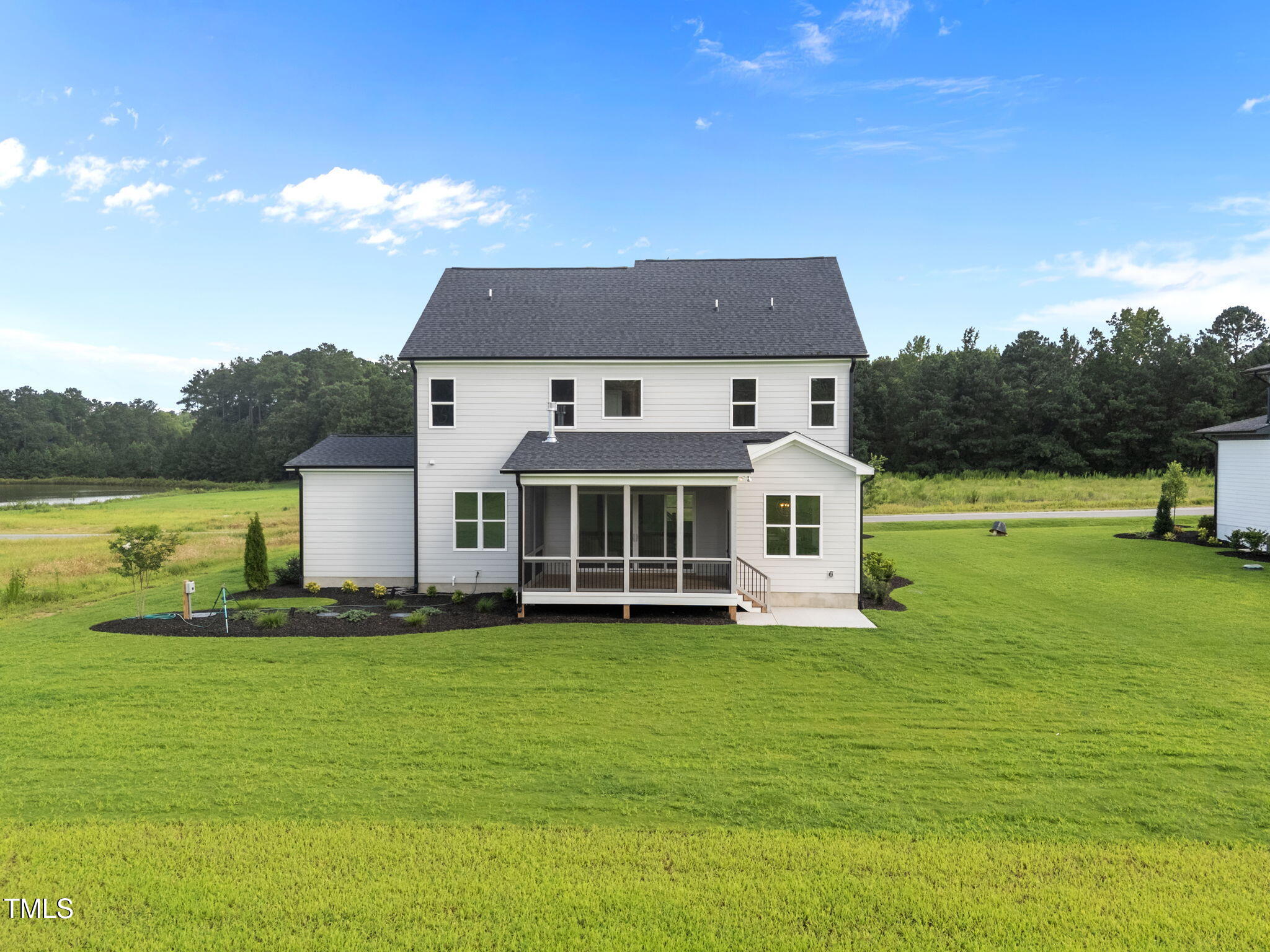 190 Broadleaf Lane