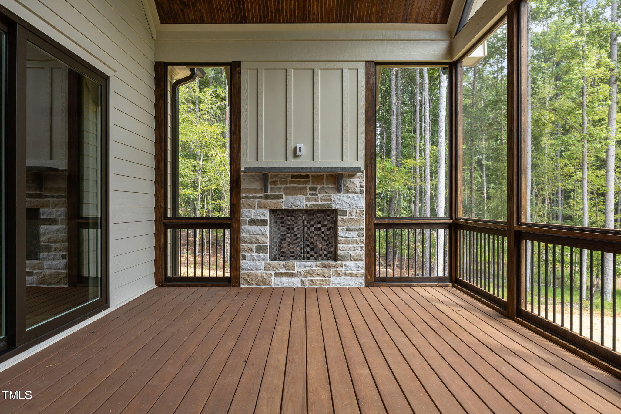 1116 Delilia Lane