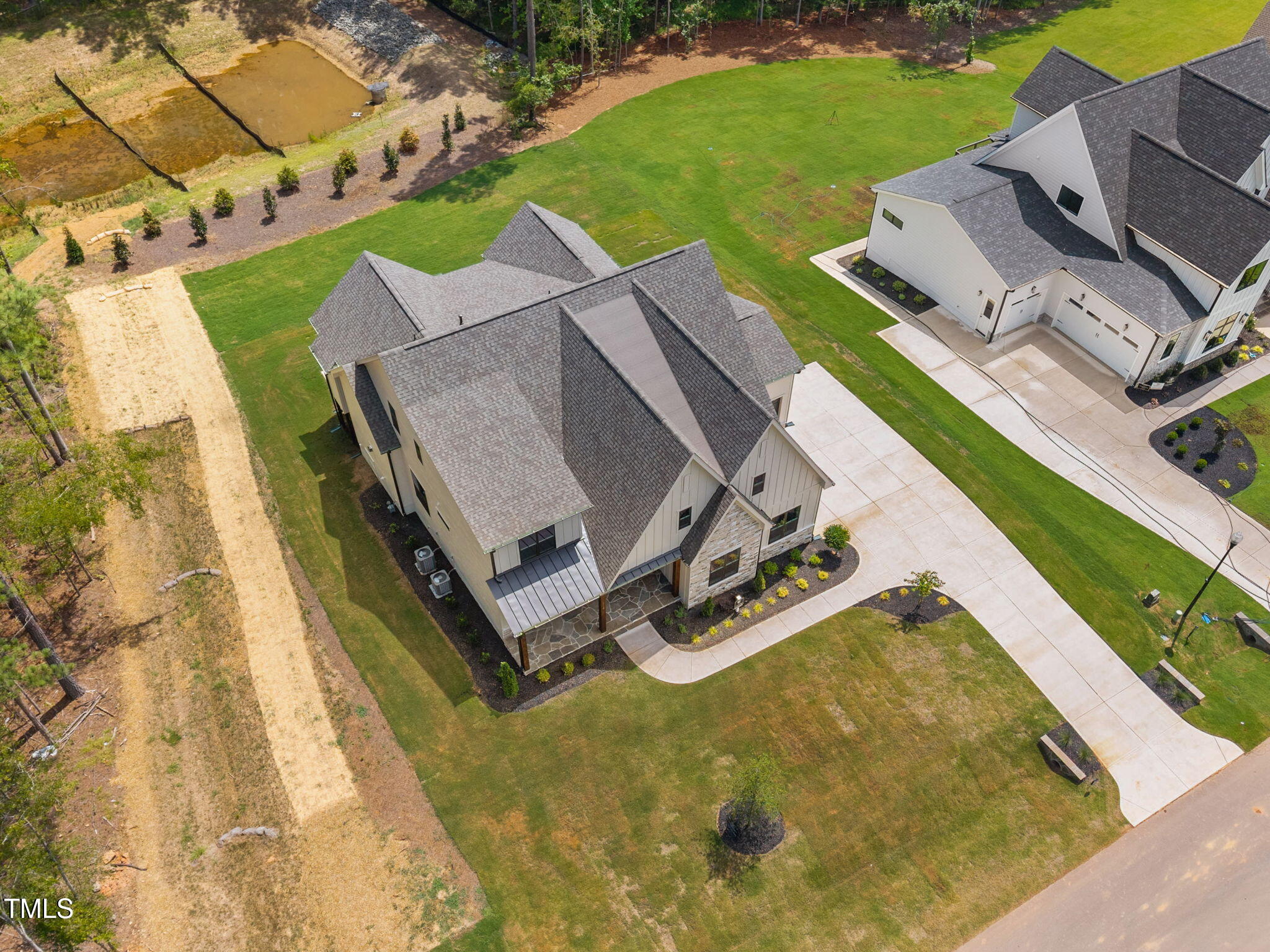 1116 Delilia Lane