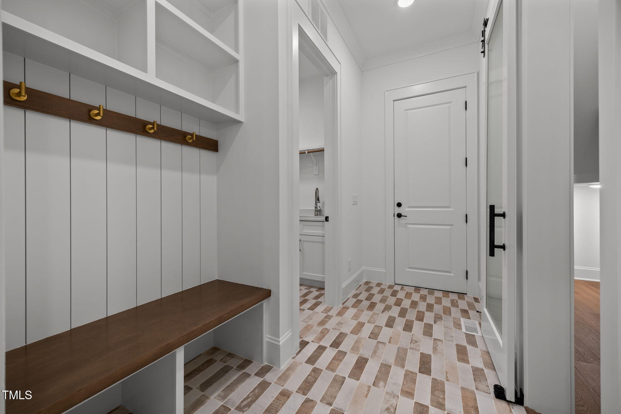 1116 Delilia Lane