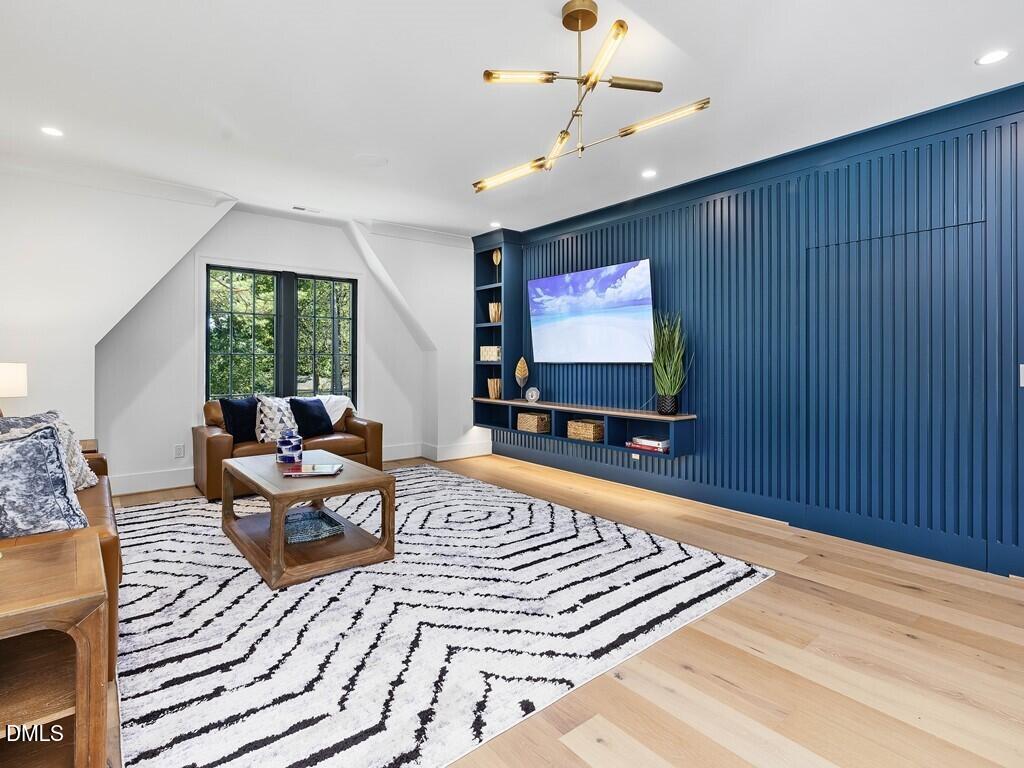 7013 Buckhead Drive