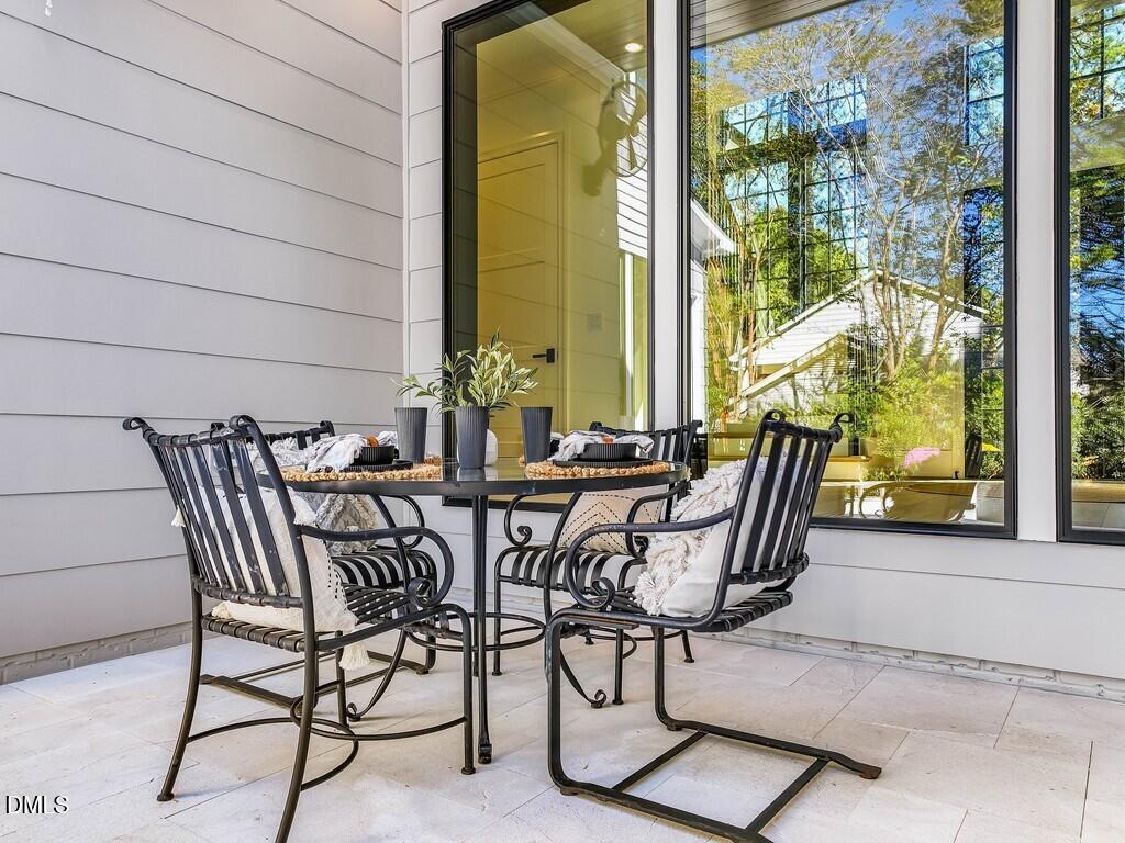 7013 Buckhead Drive