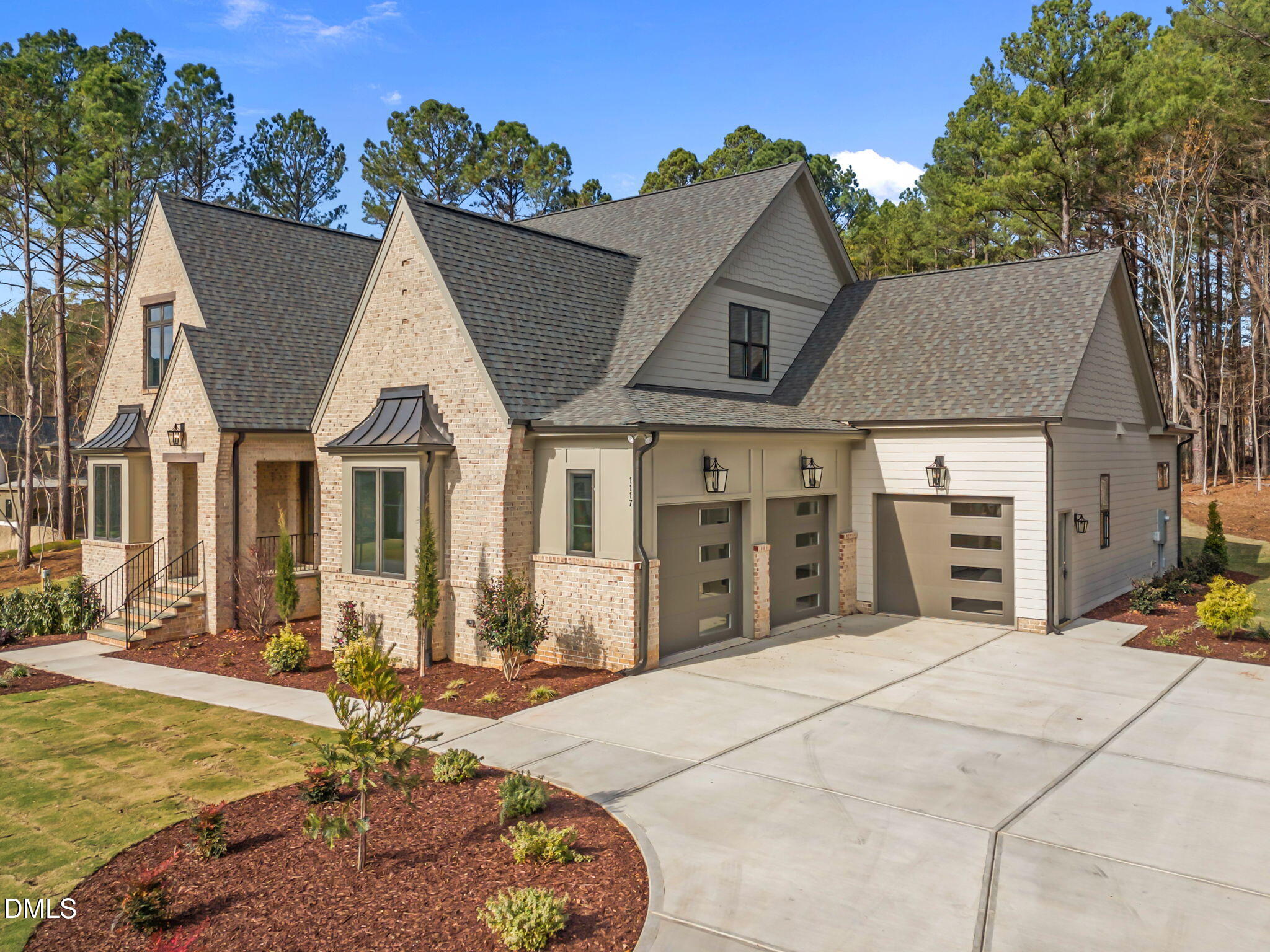 1117 Delilia Lane