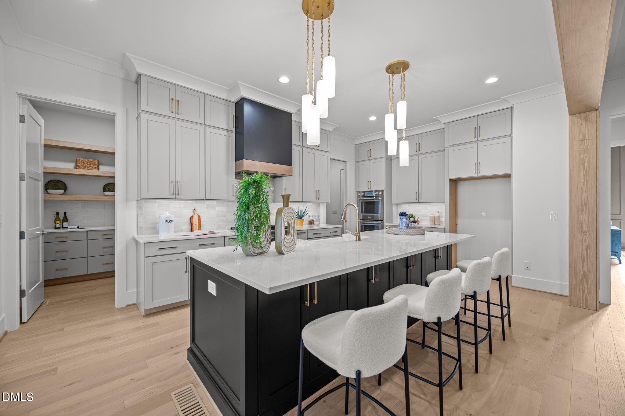1117 Delilia Lane