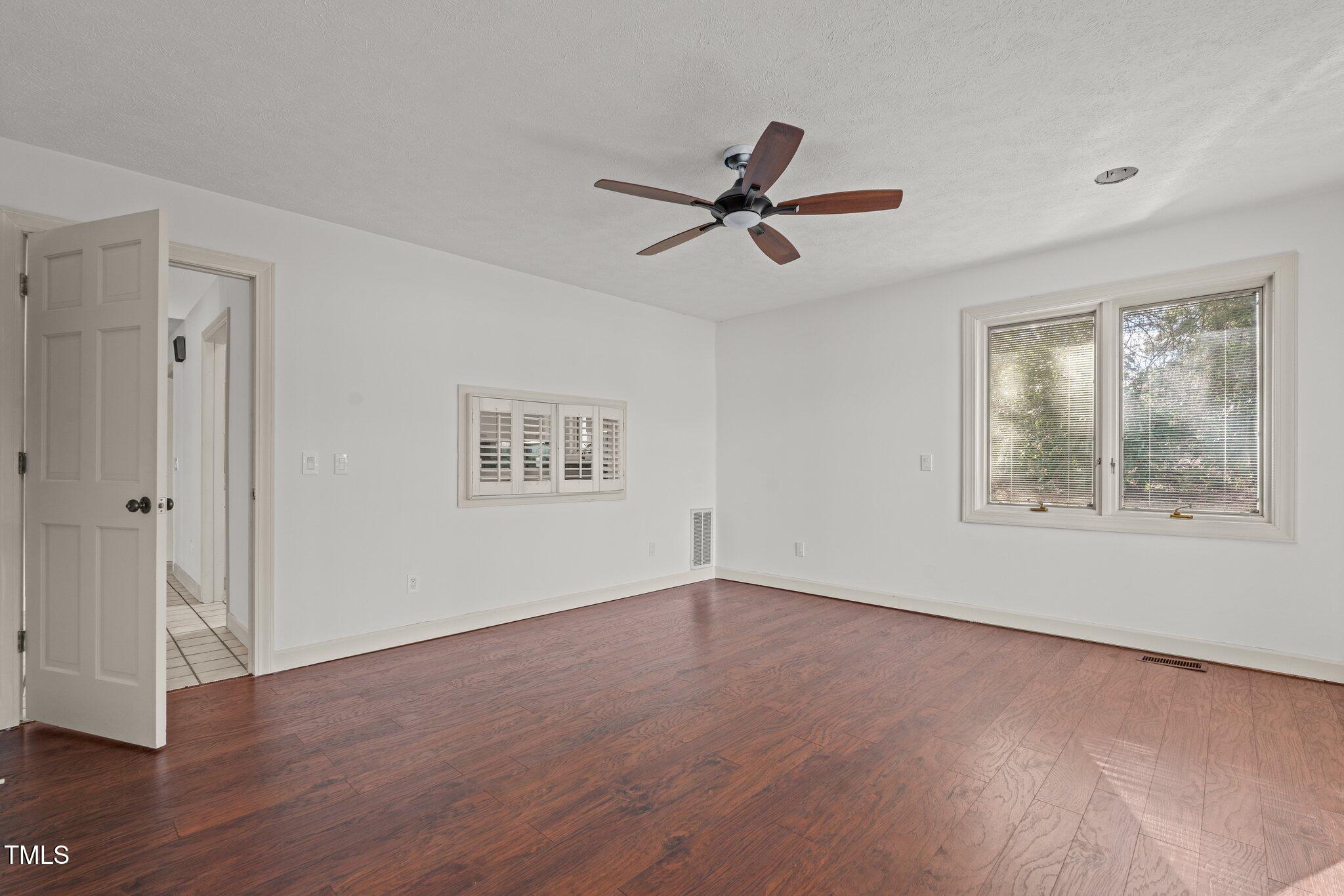 232 Lakeview Drive