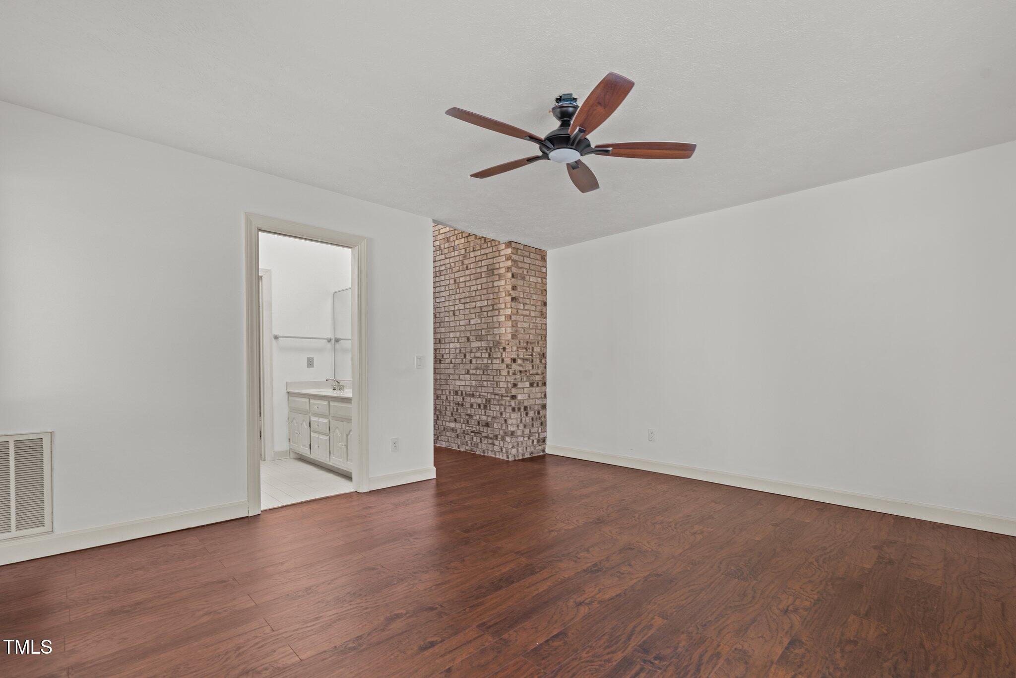 232 Lakeview Drive