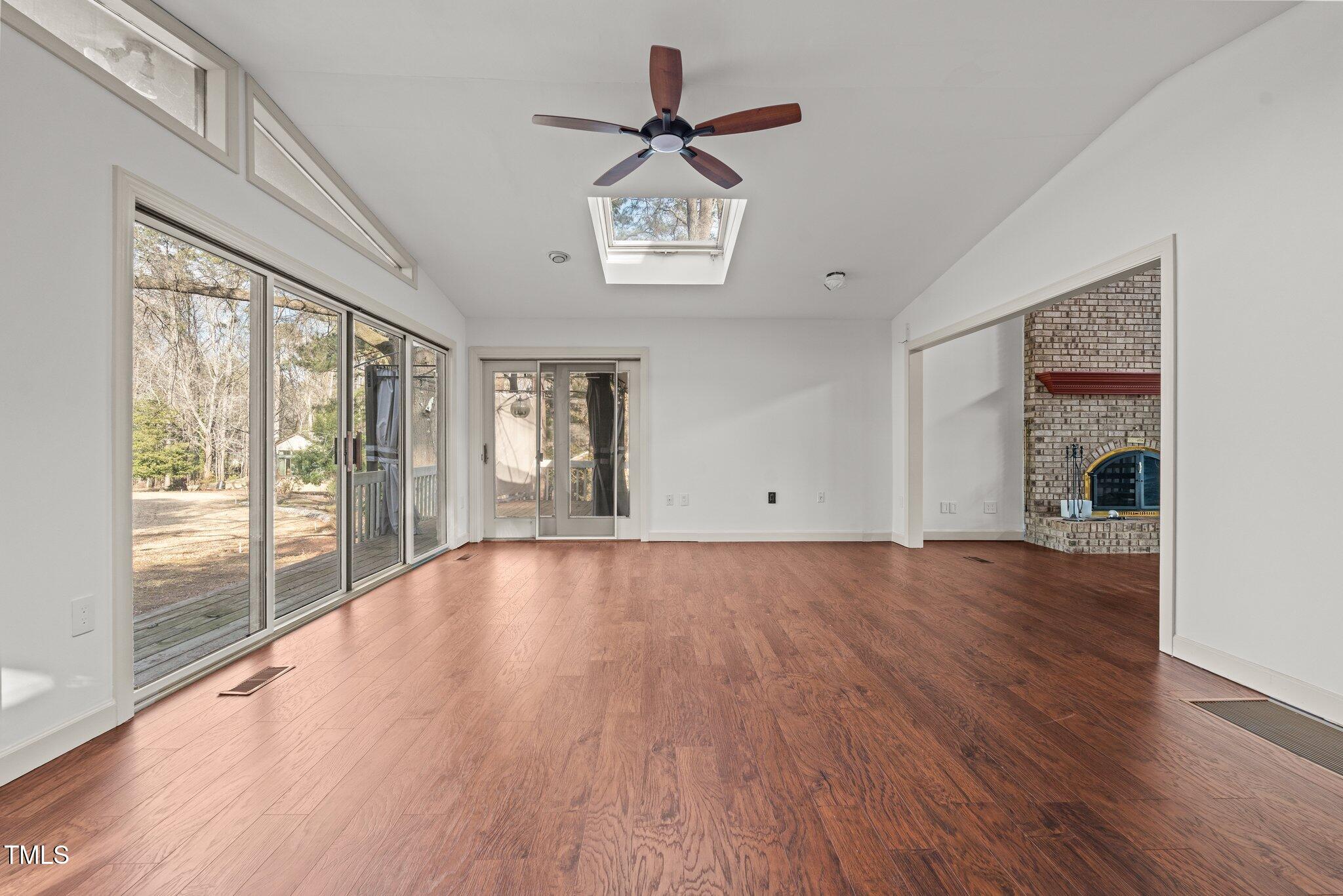 232 Lakeview Drive