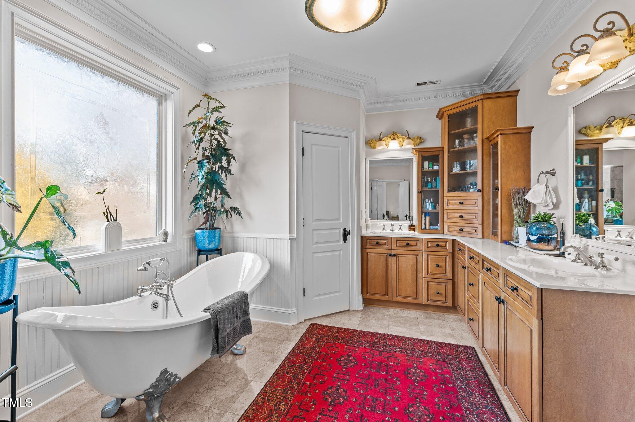 2800 Peachleaf Street