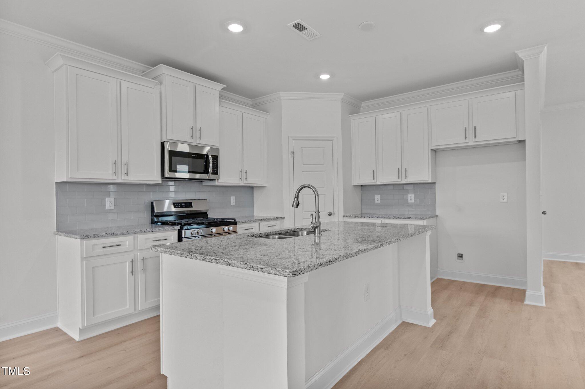 945 Alma Railway Drive # 559
