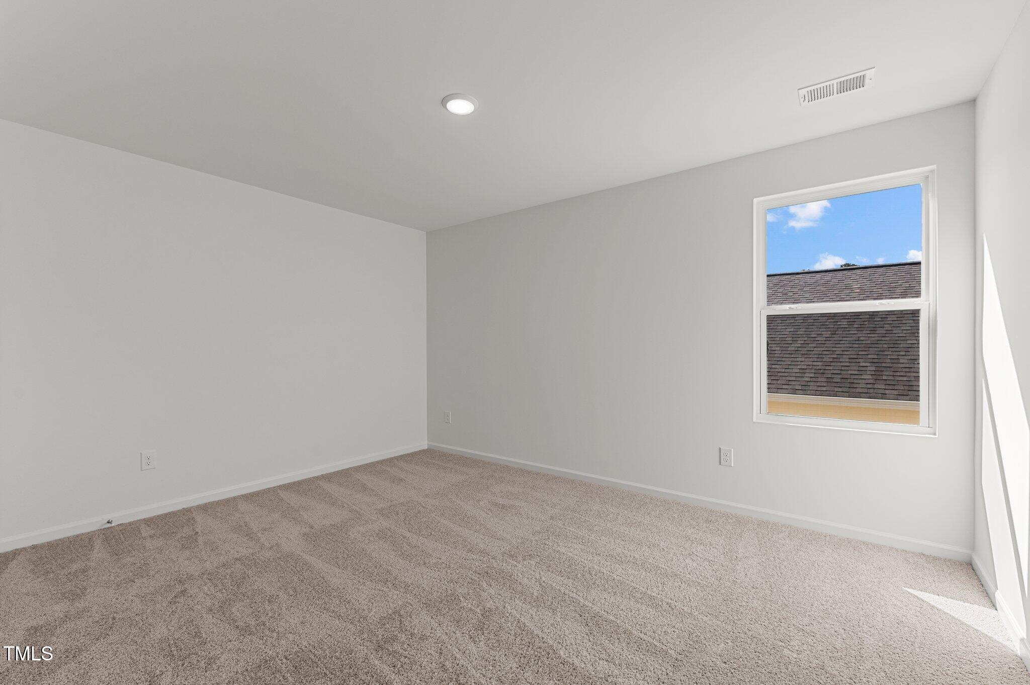 40 Rolling Banks Drive