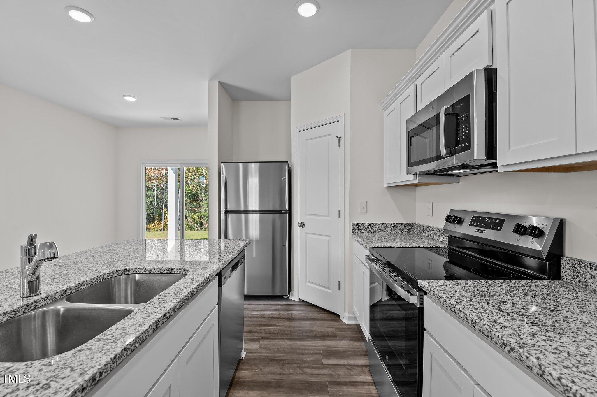 36 Rolling Banks Drive