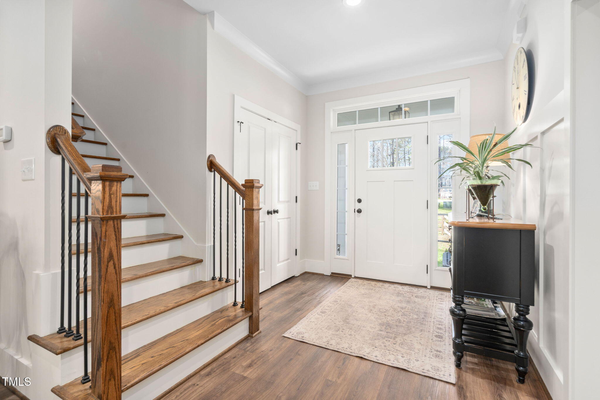 564 Woodbridge Court