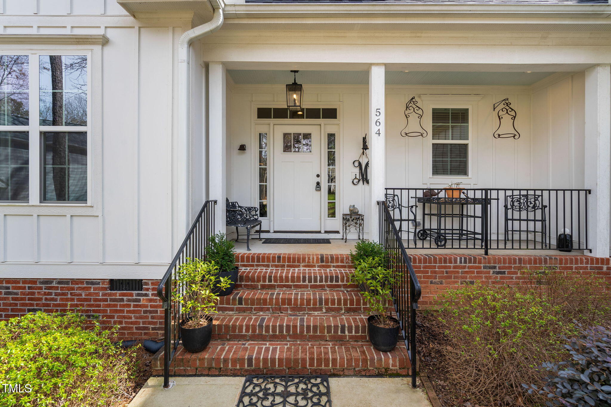 564 Woodbridge Court